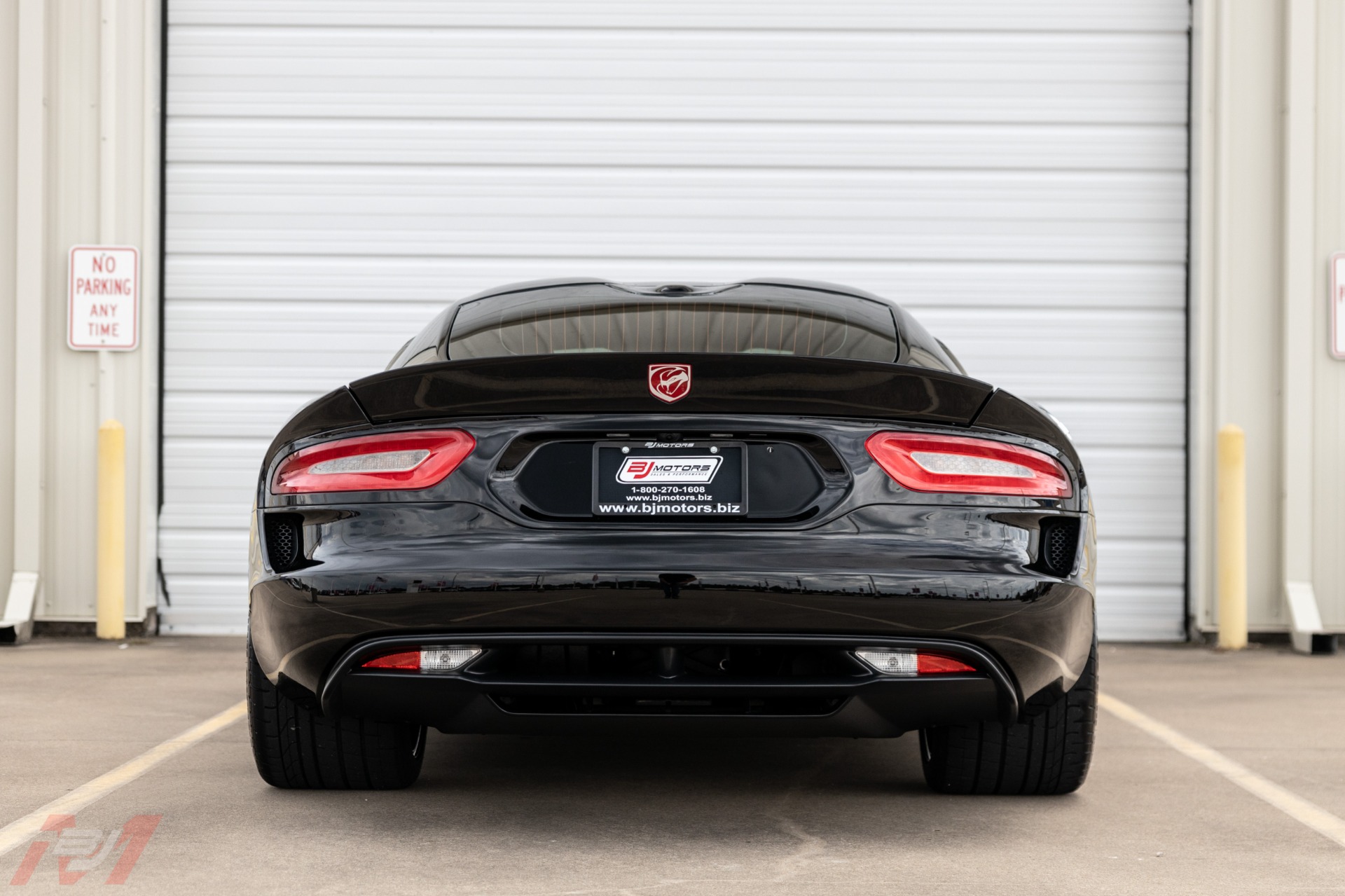 Used-2013-Dodge-Viper-GTS