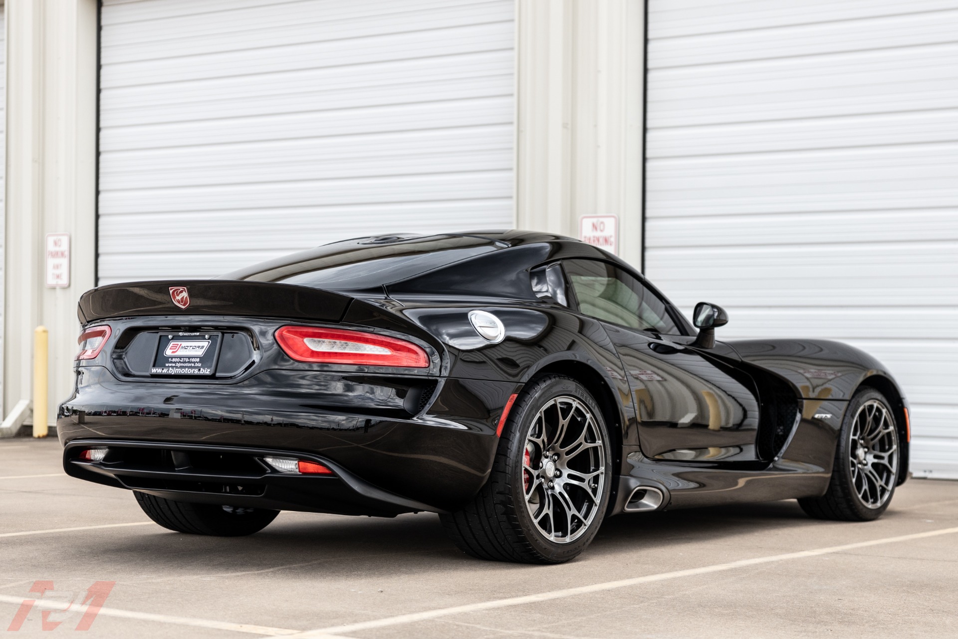 Used-2013-Dodge-Viper-GTS