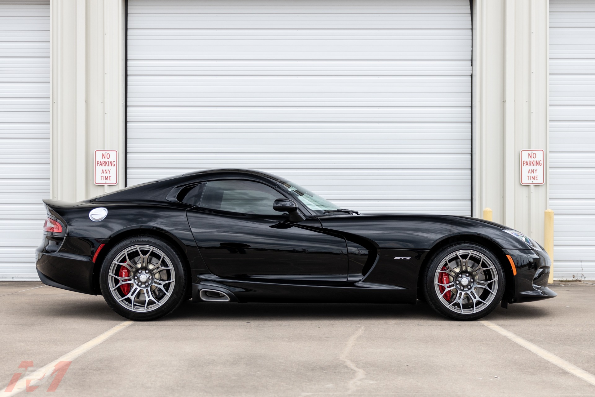 Used-2013-Dodge-Viper-GTS