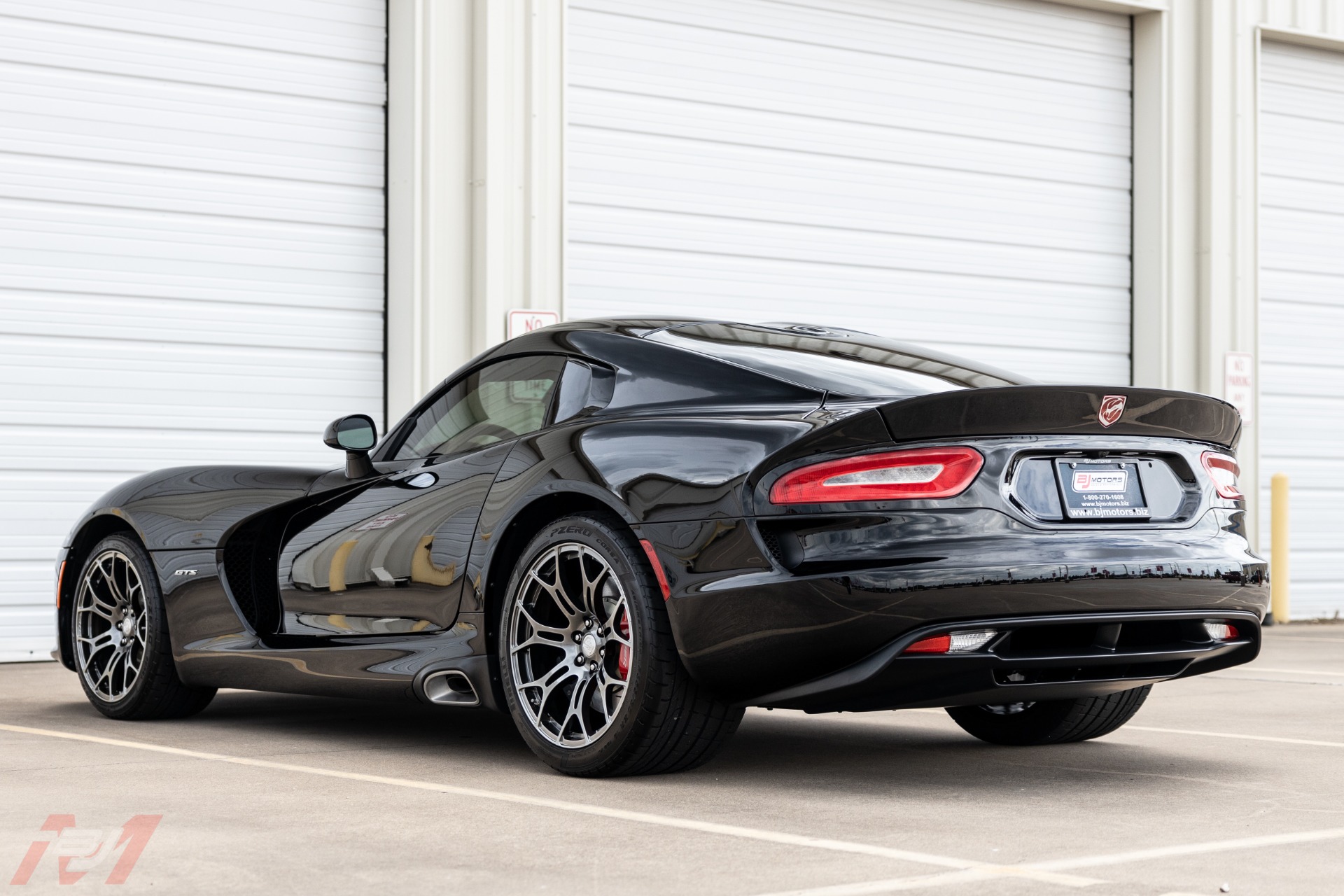 Used-2013-Dodge-Viper-GTS