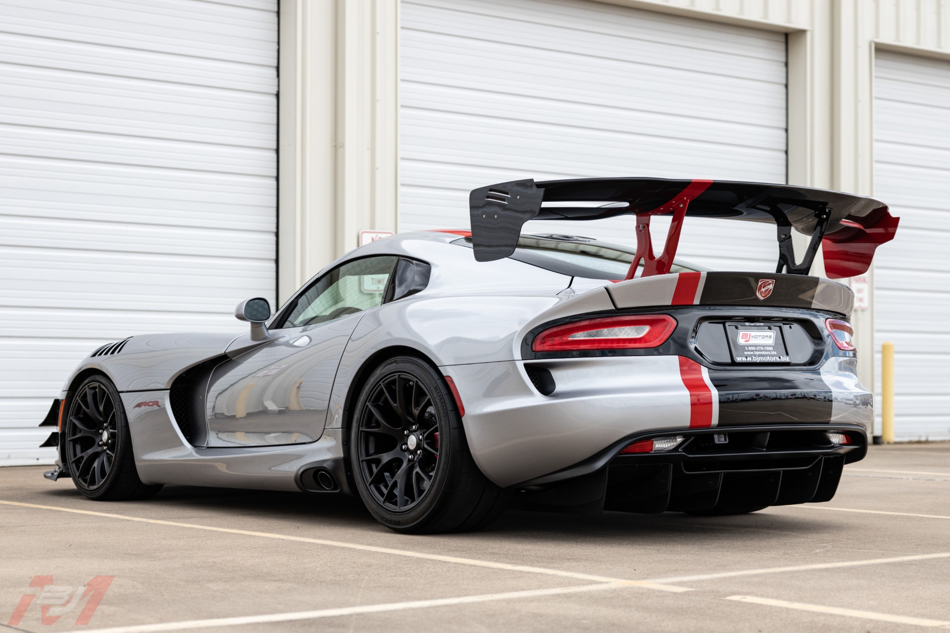 Used-2016-Dodge-Viper-ACR-Extreme