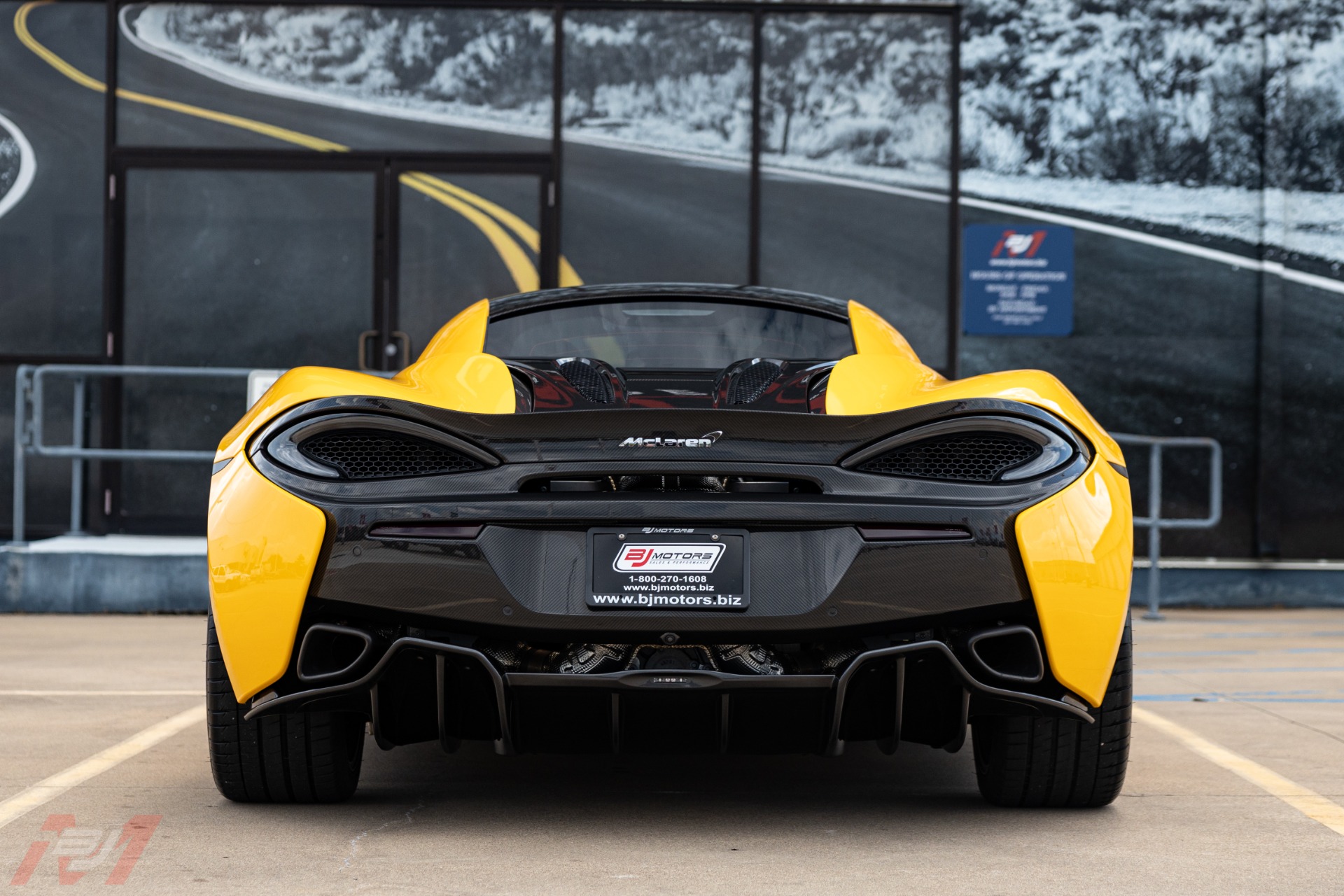 Used-2016-McLaren-570S-Coupe