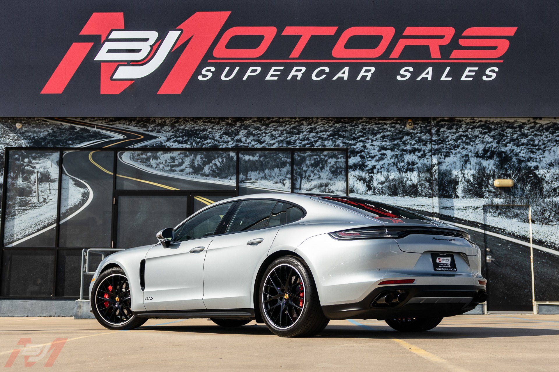 Used-2022-Porsche-Panamera-GTS