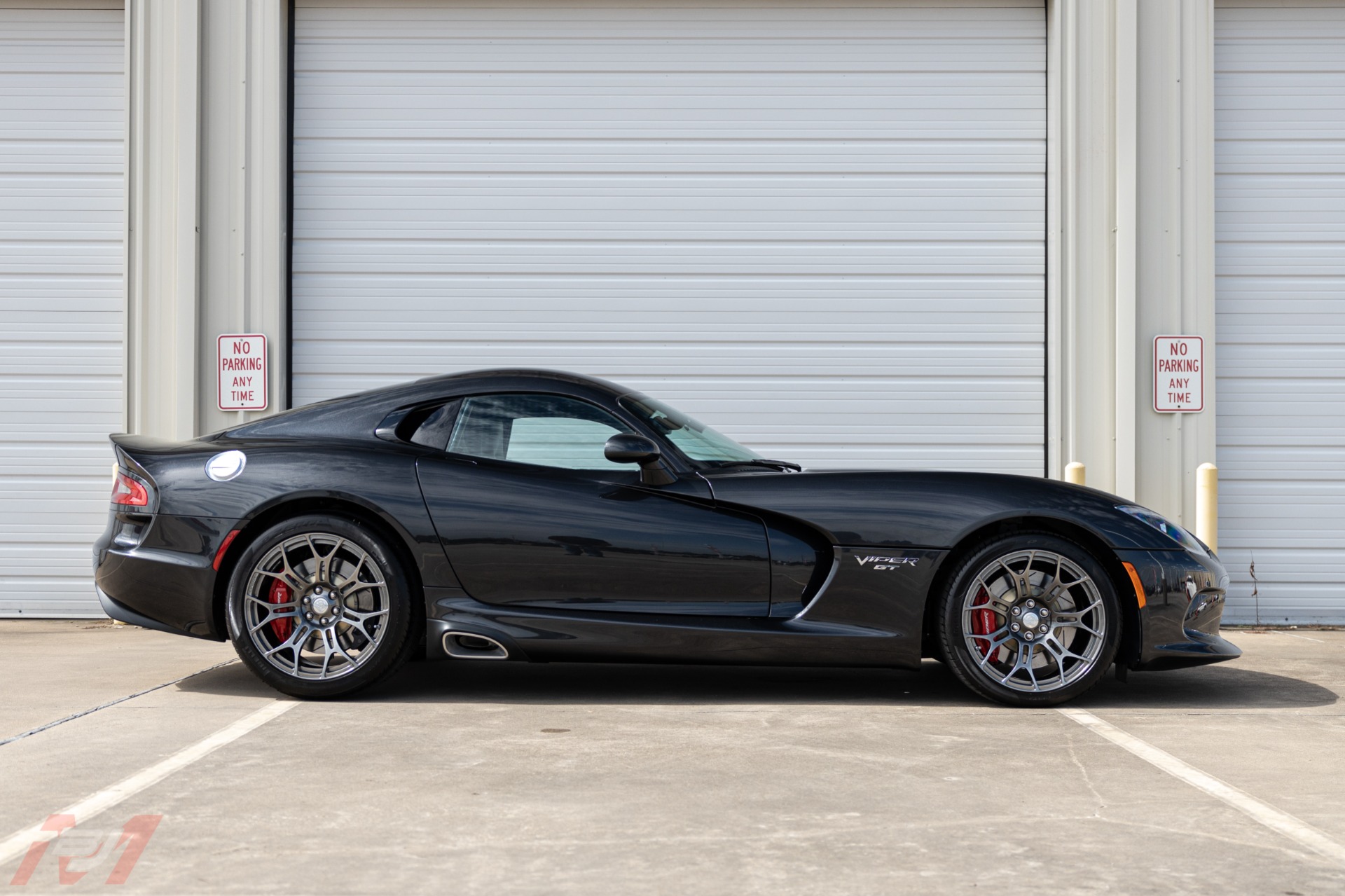 Used-2015-Dodge-Viper-GT