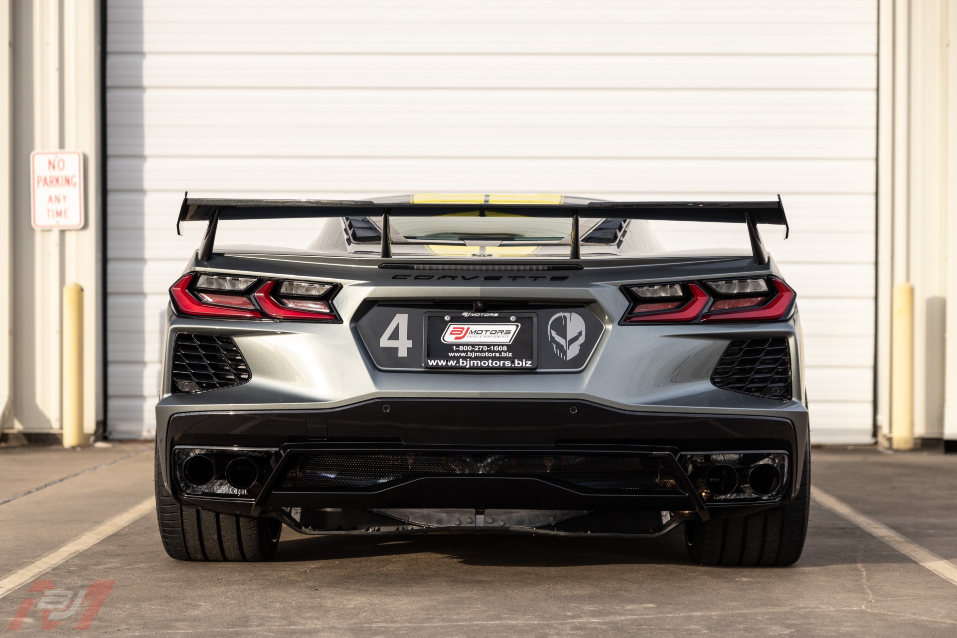 Used-2022-Chevrolet-Corvette-C8R-Edition