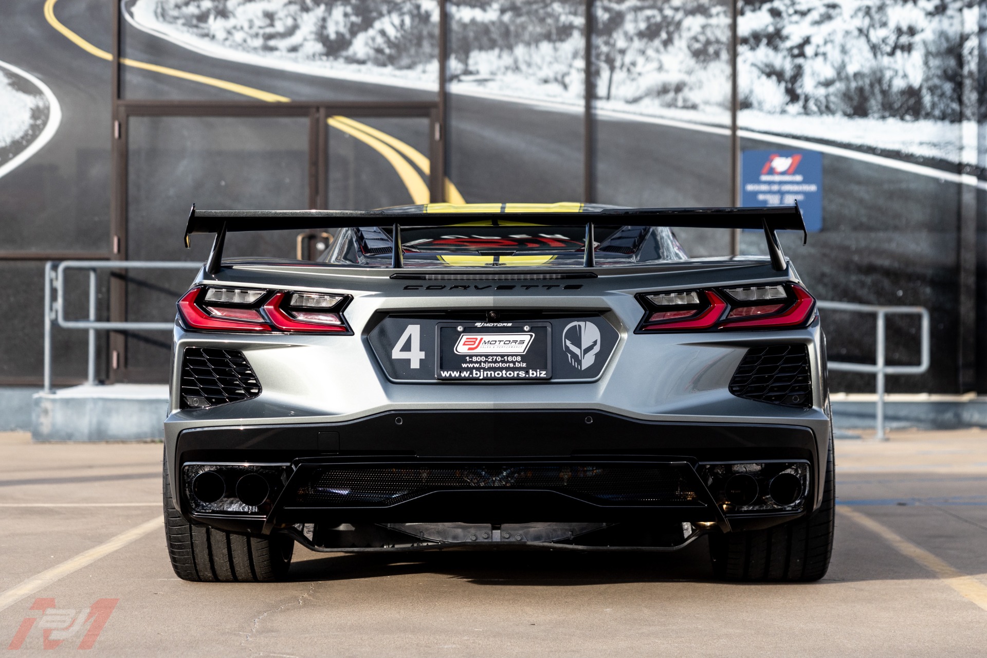 Used-2022-Chevrolet-Corvette-C8R-Edition