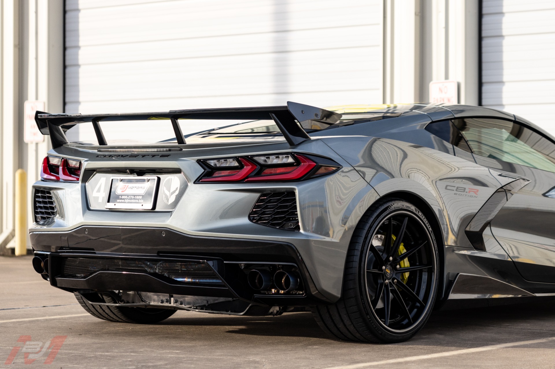 Used-2022-Chevrolet-Corvette-C8R-Edition