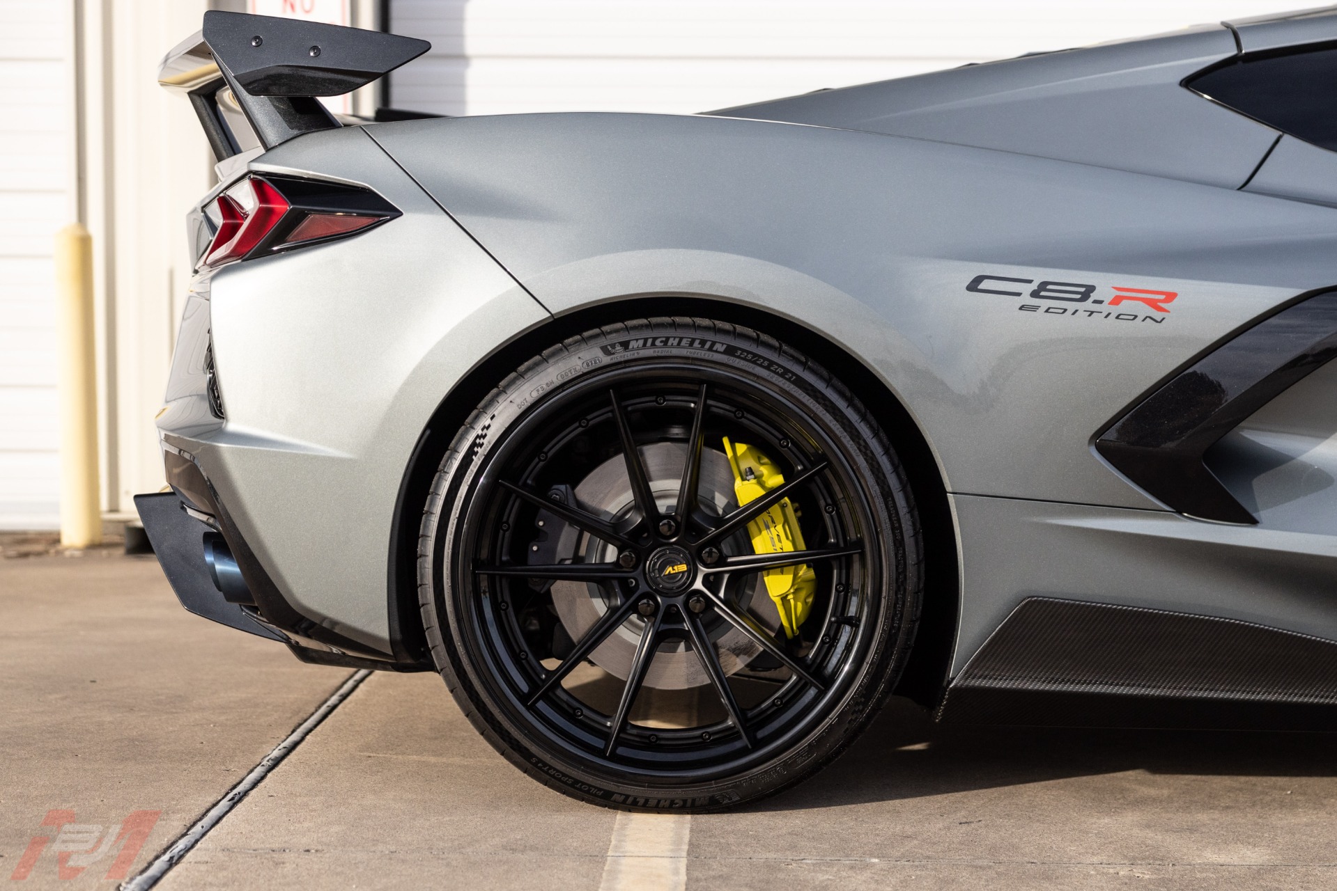 Used-2022-Chevrolet-Corvette-C8R-Edition