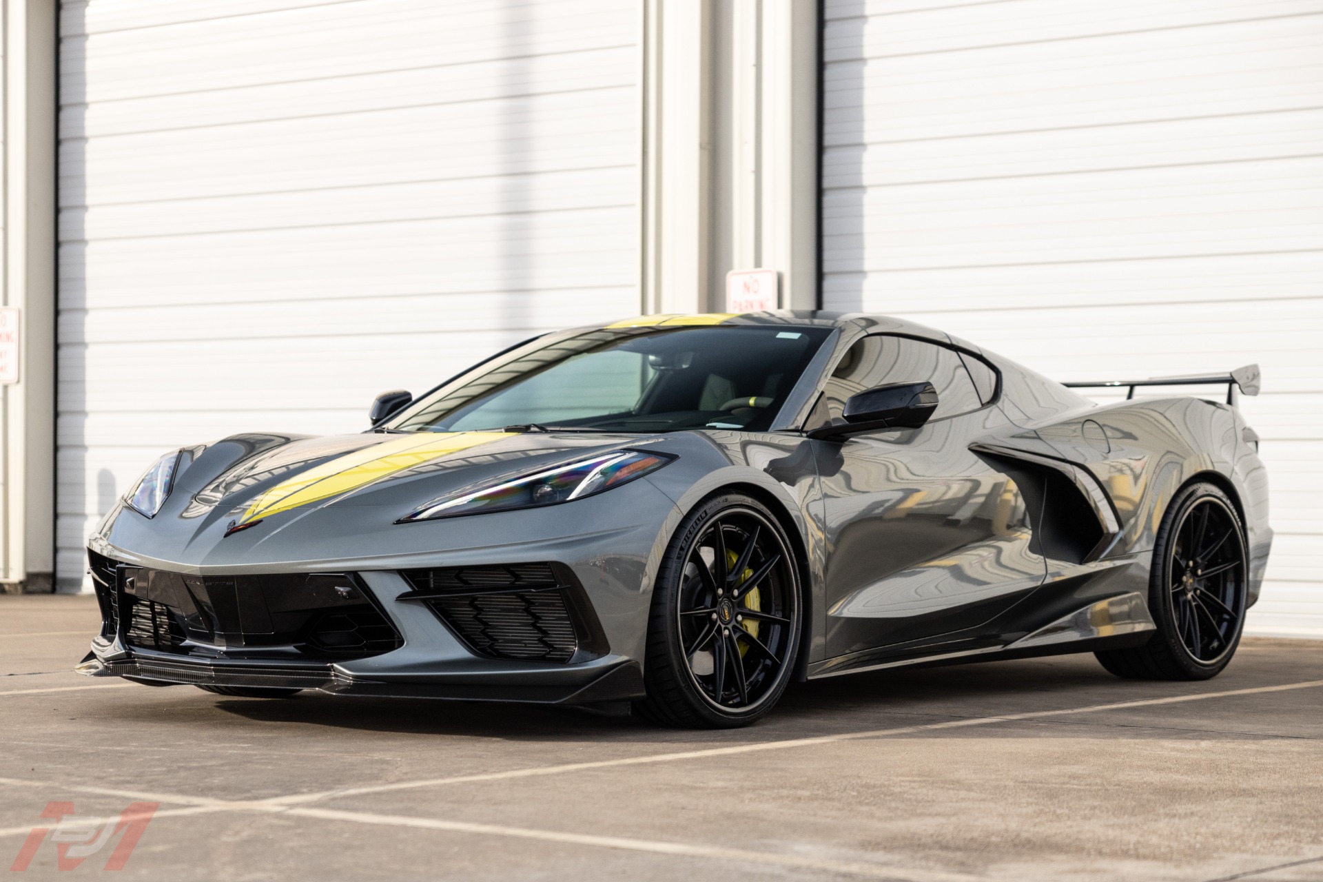 Used-2022-Chevrolet-Corvette-C8R-Edition