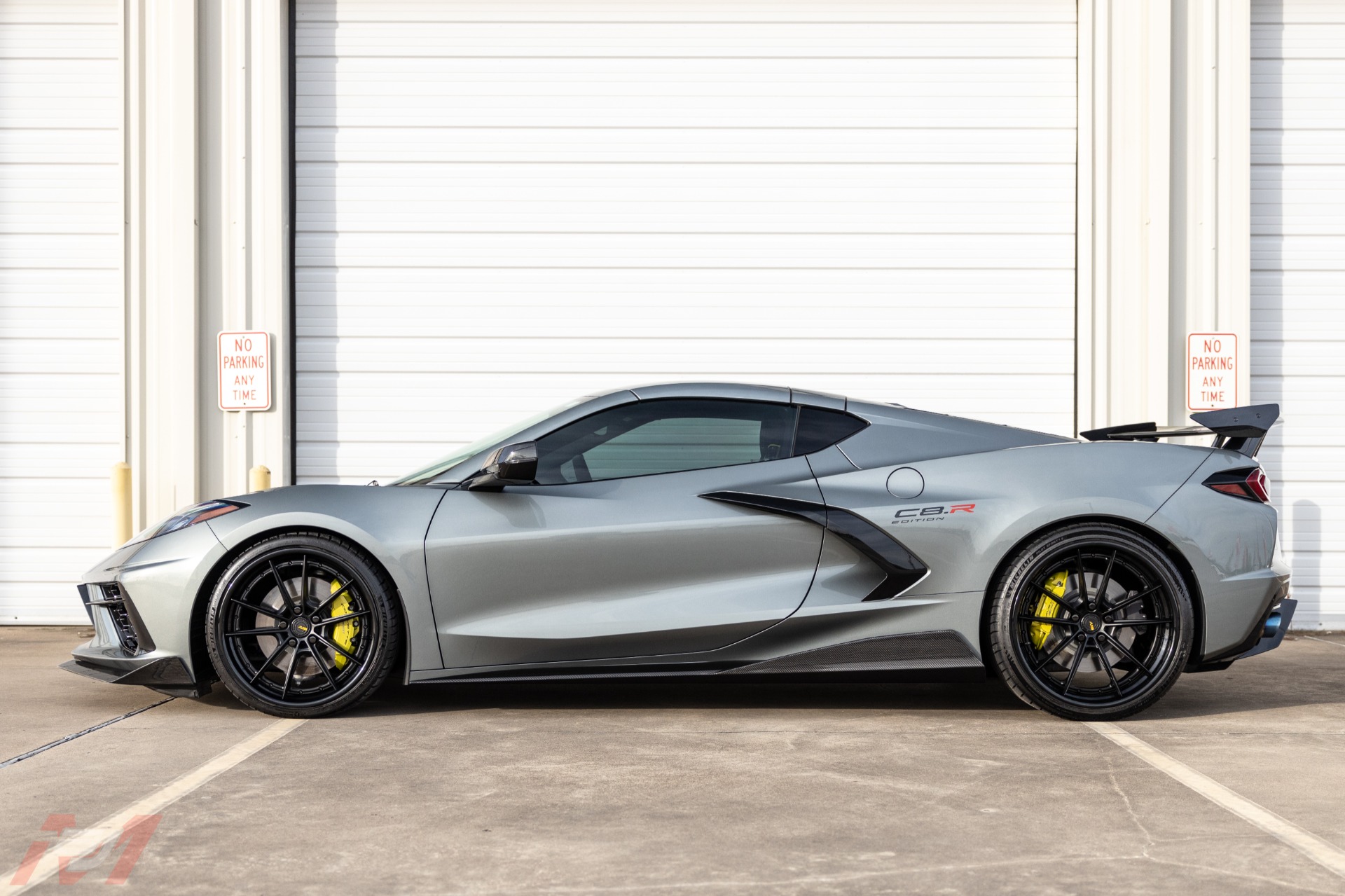 Used-2022-Chevrolet-Corvette-C8R-Edition