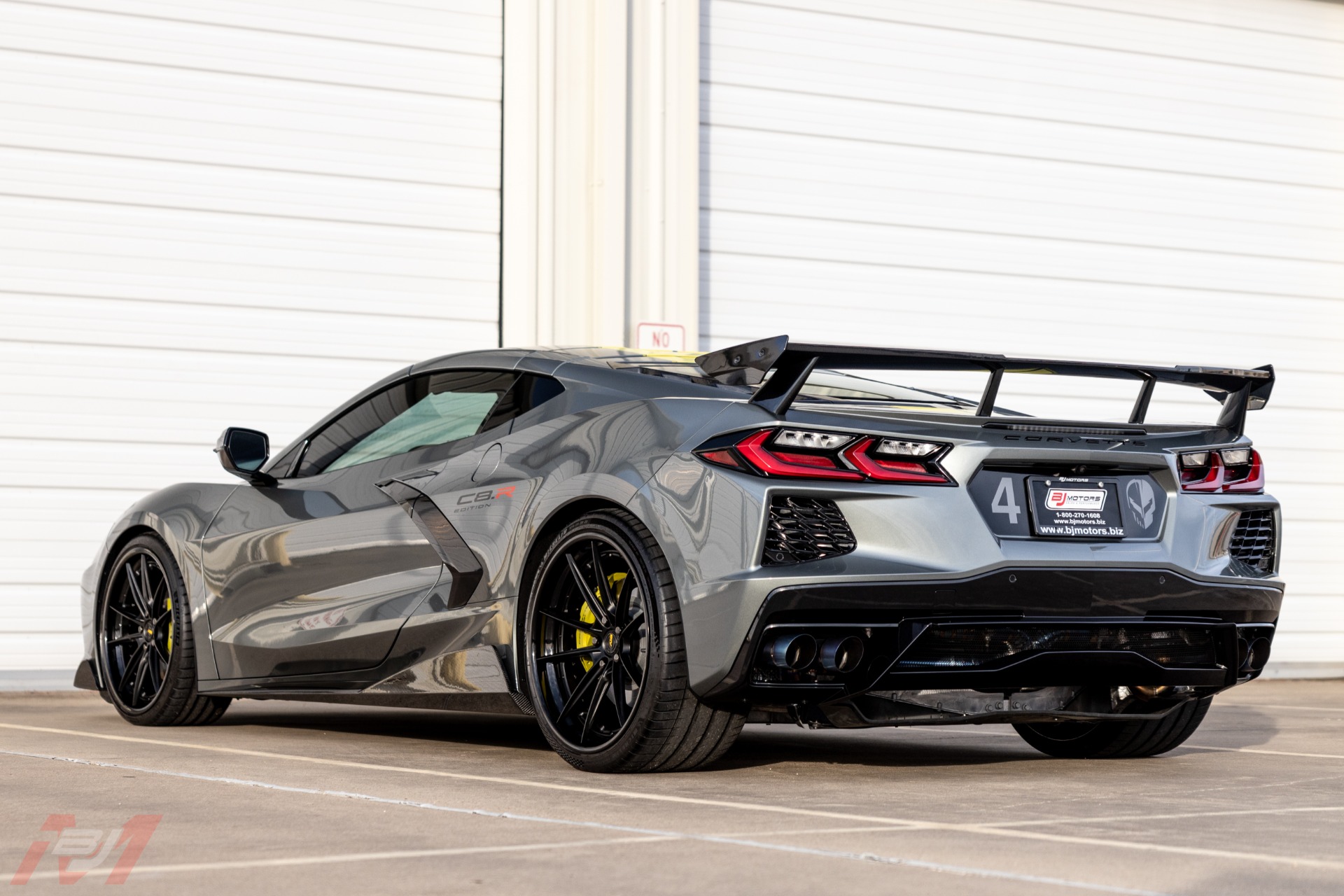 Used-2022-Chevrolet-Corvette-C8R-Edition