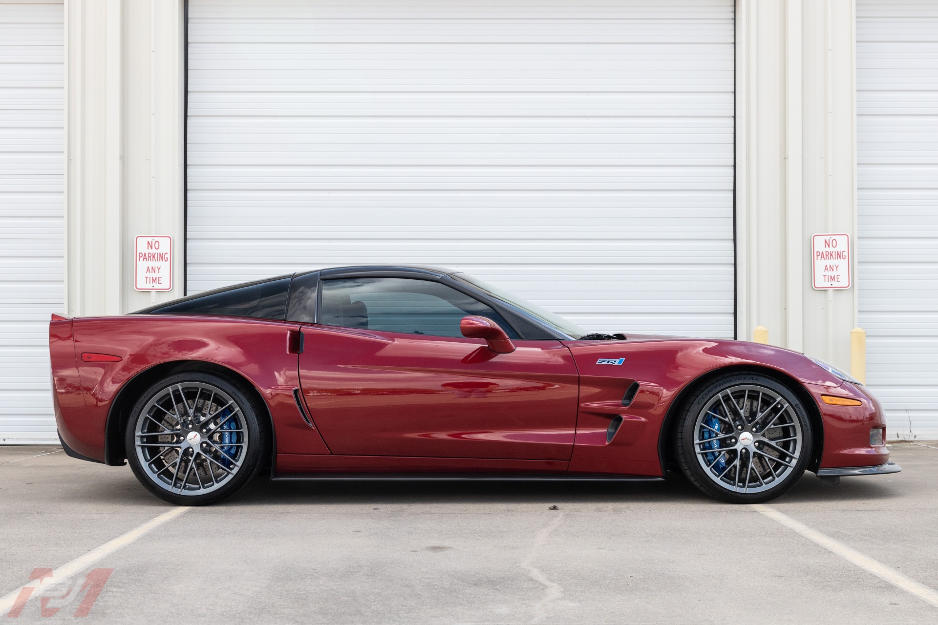 Used-2010-Chevrolet-Corvette-ZR1-3ZR