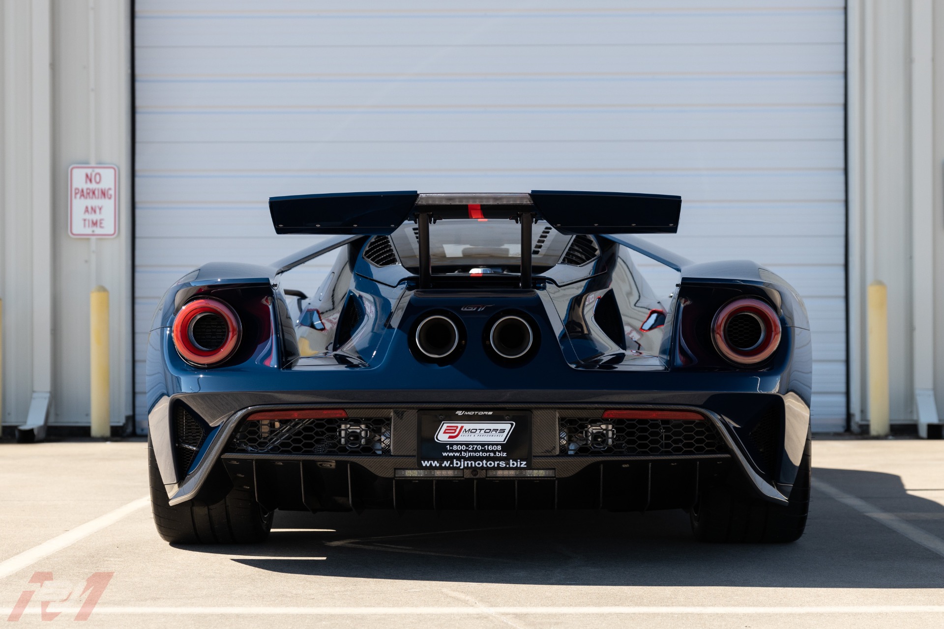 Used-2020-Ford-GT-Carbon-Series-with-Delivery-Miles