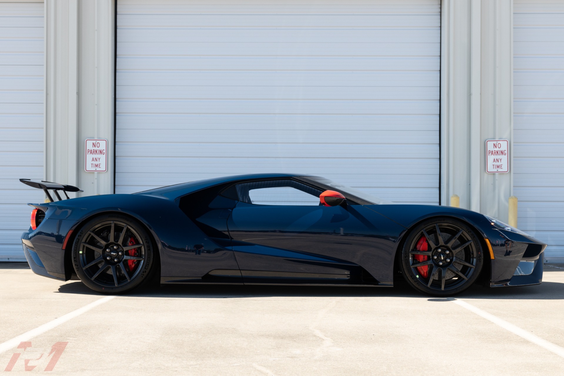 Used-2020-Ford-GT-Carbon-Series-with-Delivery-Miles