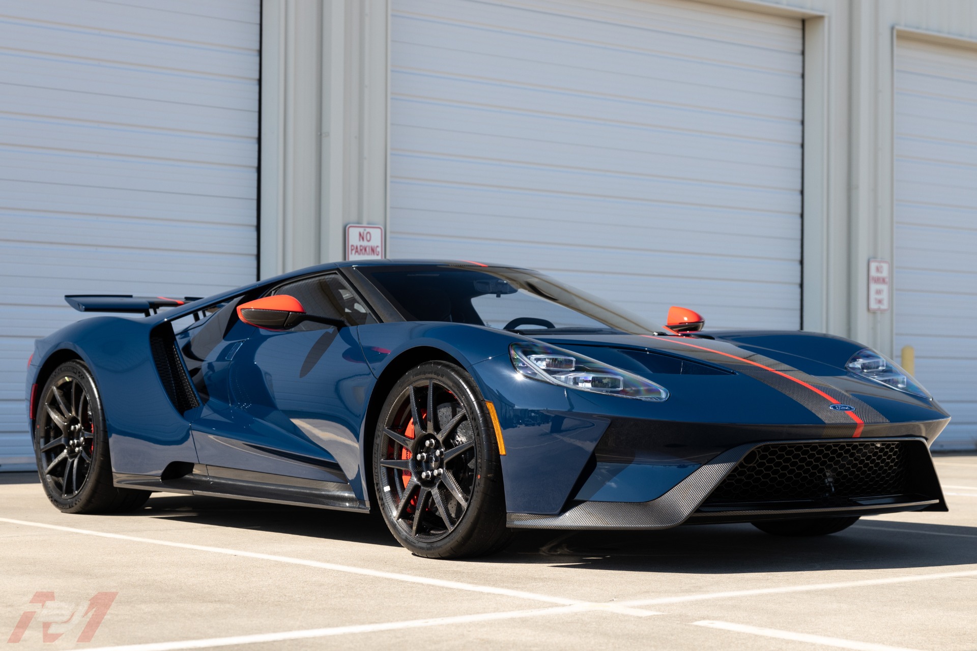 Used-2020-Ford-GT-Carbon-Series-with-Delivery-Miles