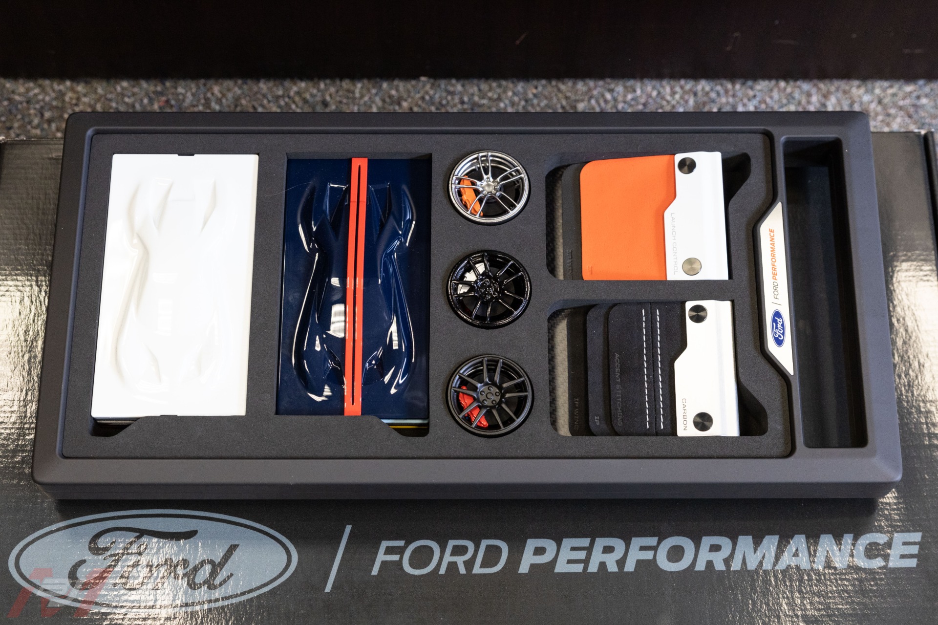 Used-2020-Ford-GT-Carbon-Series-with-Delivery-Miles