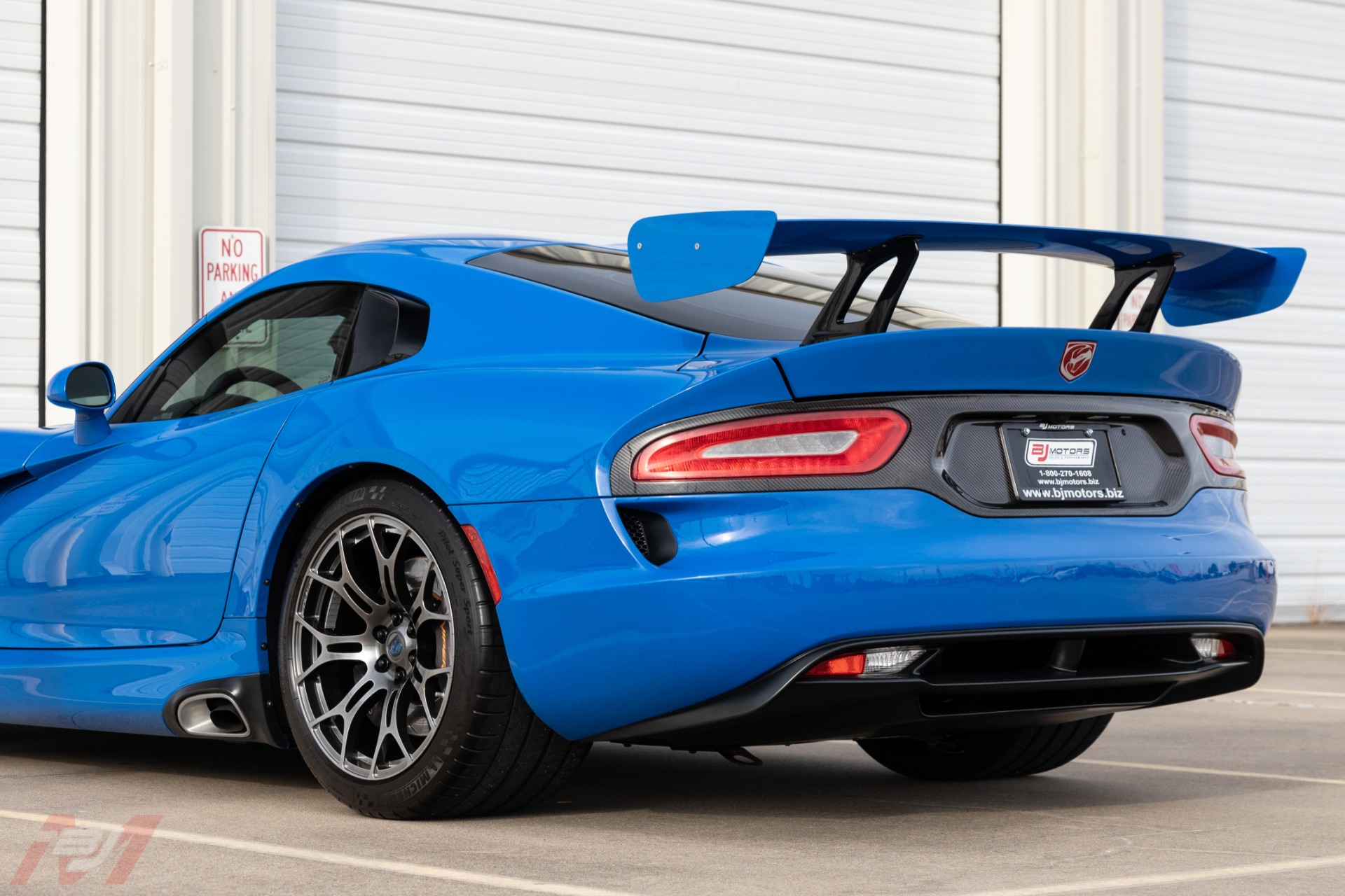 Used-2015-Dodge-Viper-TA-20--001