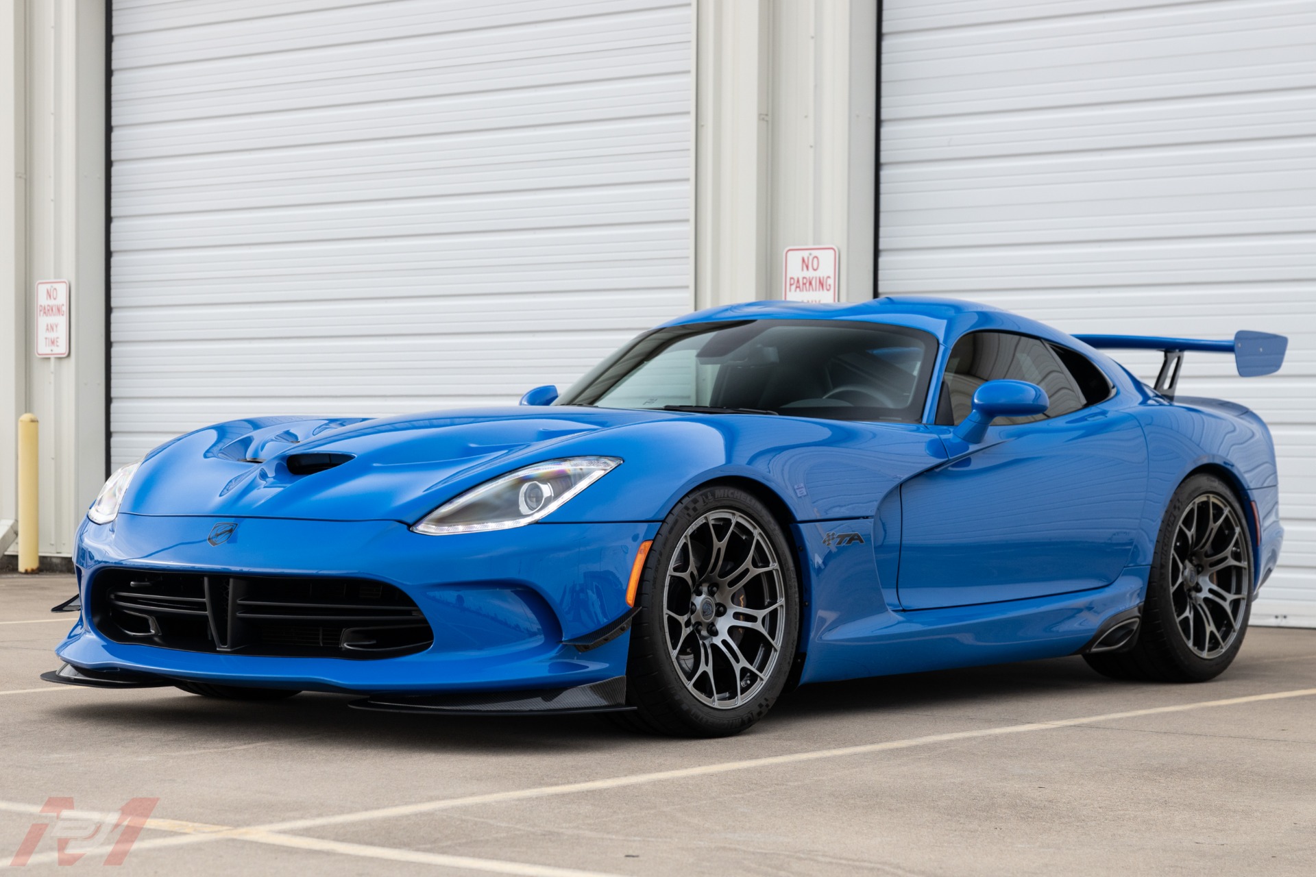 Used-2015-Dodge-Viper-TA-20--001