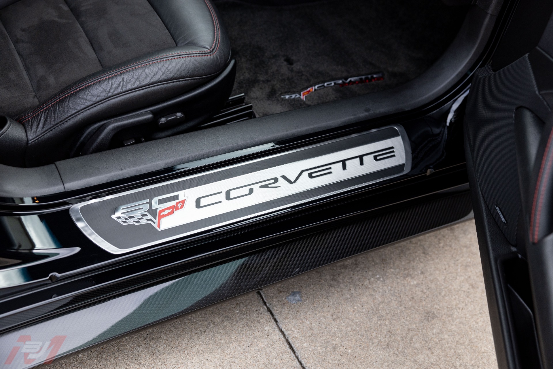 Used-2013-Chevrolet-Corvette-Z06-w/-Z07-Performance-Package