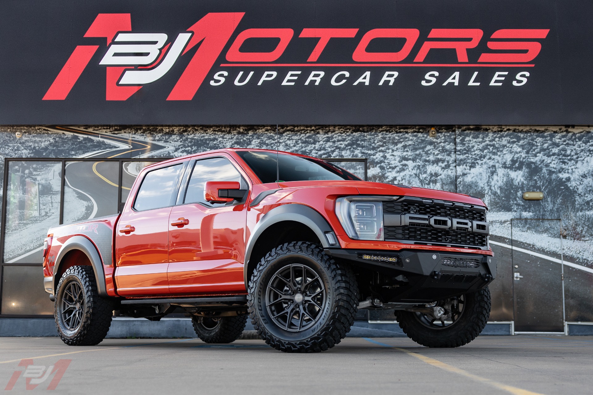 Used-2022-Ford-F-150-Raptor-with-Upgrades!