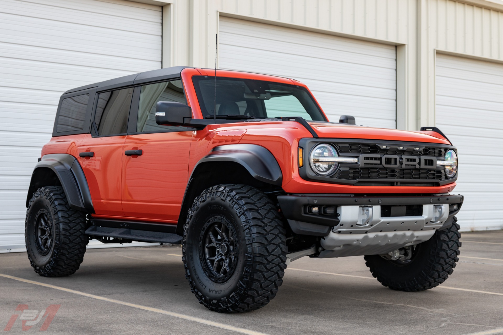 Used-2023-Ford-Bronco-Raptor.jpg