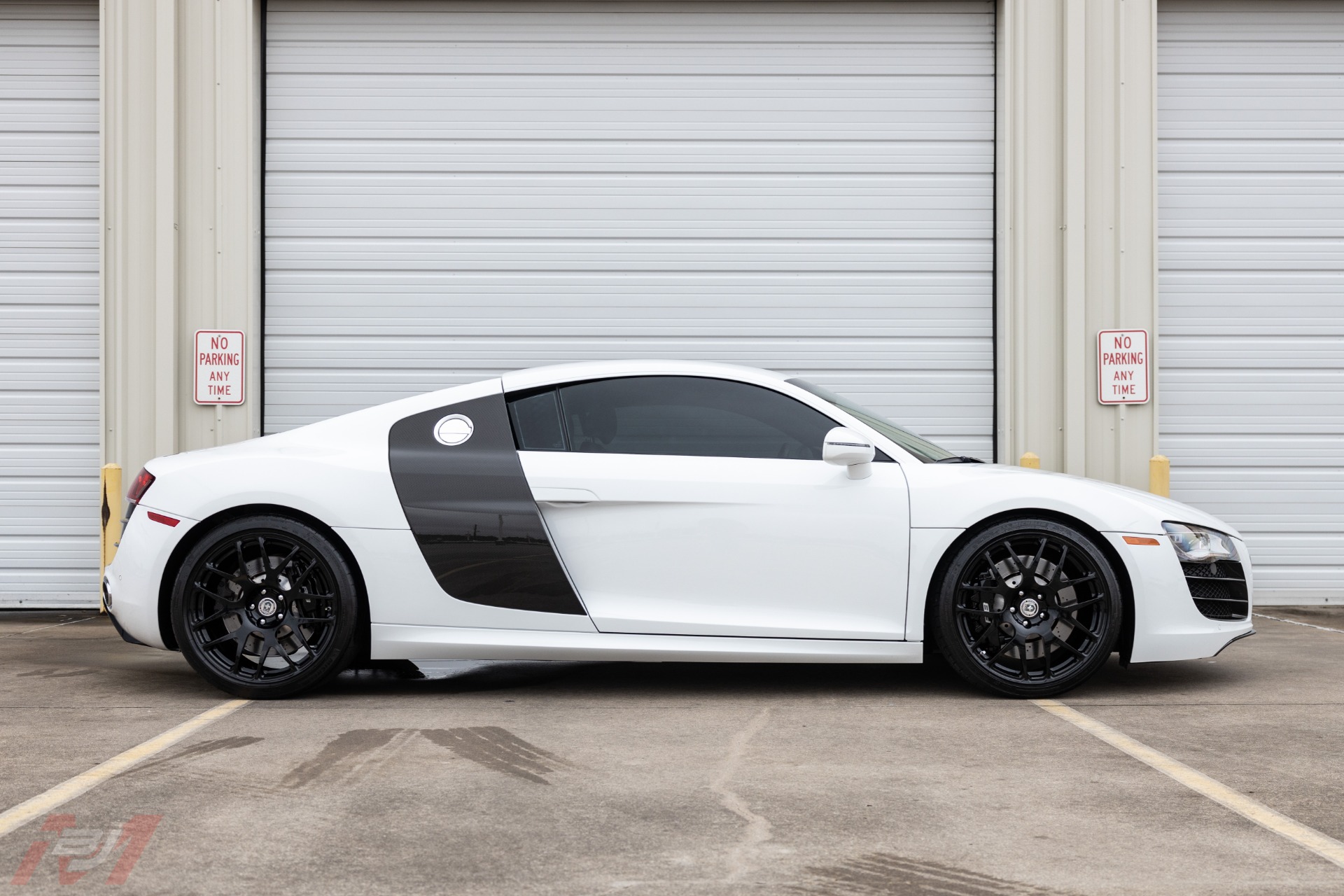 Used-2010-Audi-R8-52-quattro