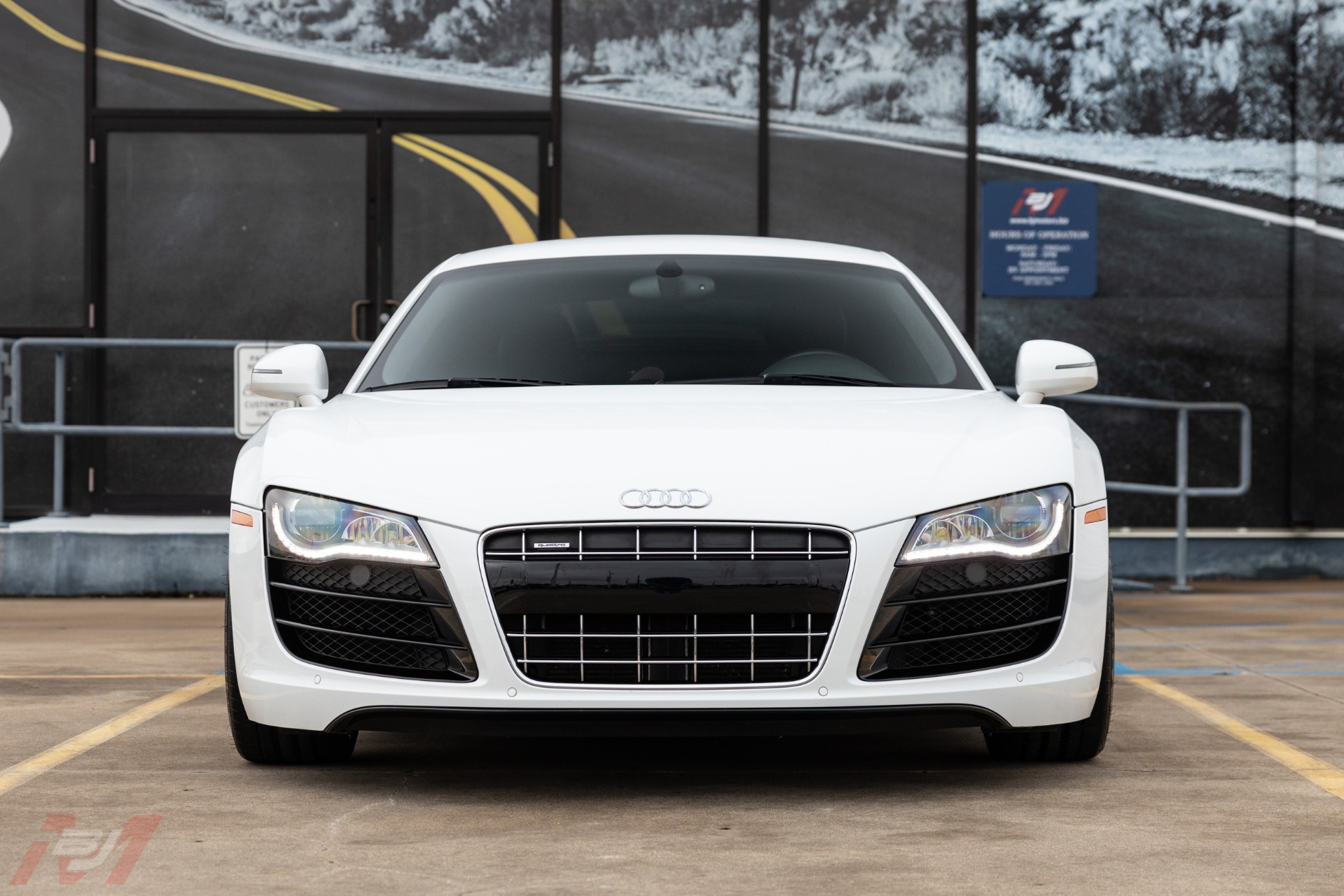 Used-2010-Audi-R8-52-quattro