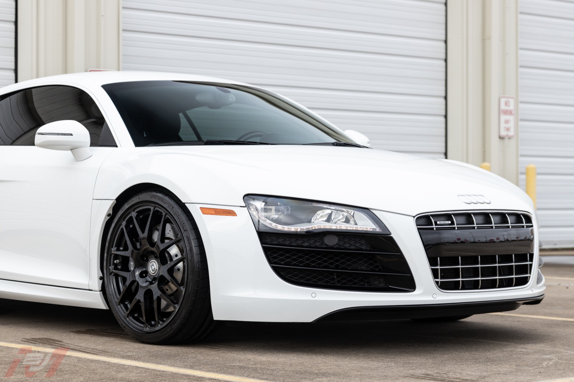 Used-2010-Audi-R8-52-quattro