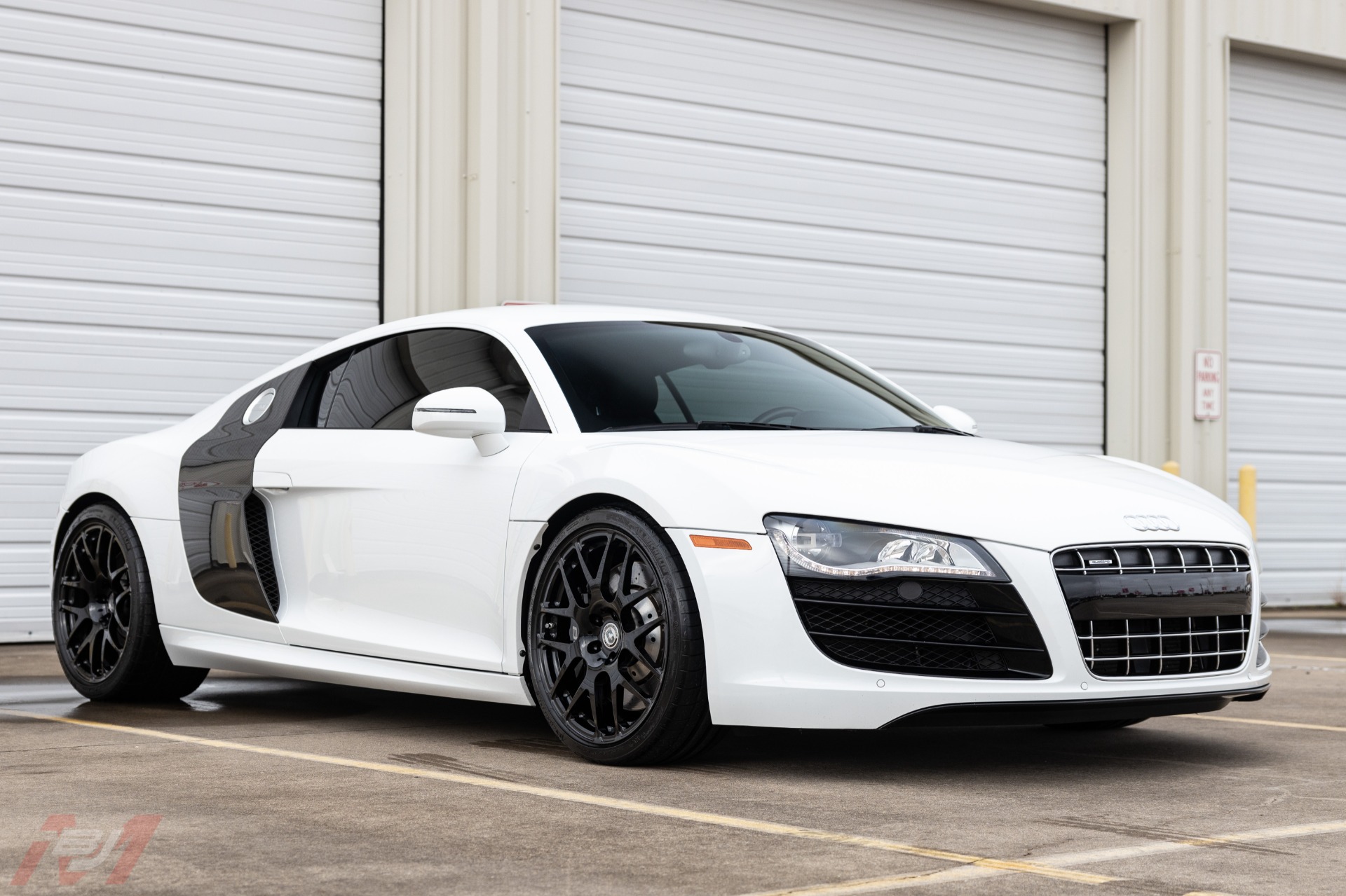 Used-2010-Audi-R8-52-quattro