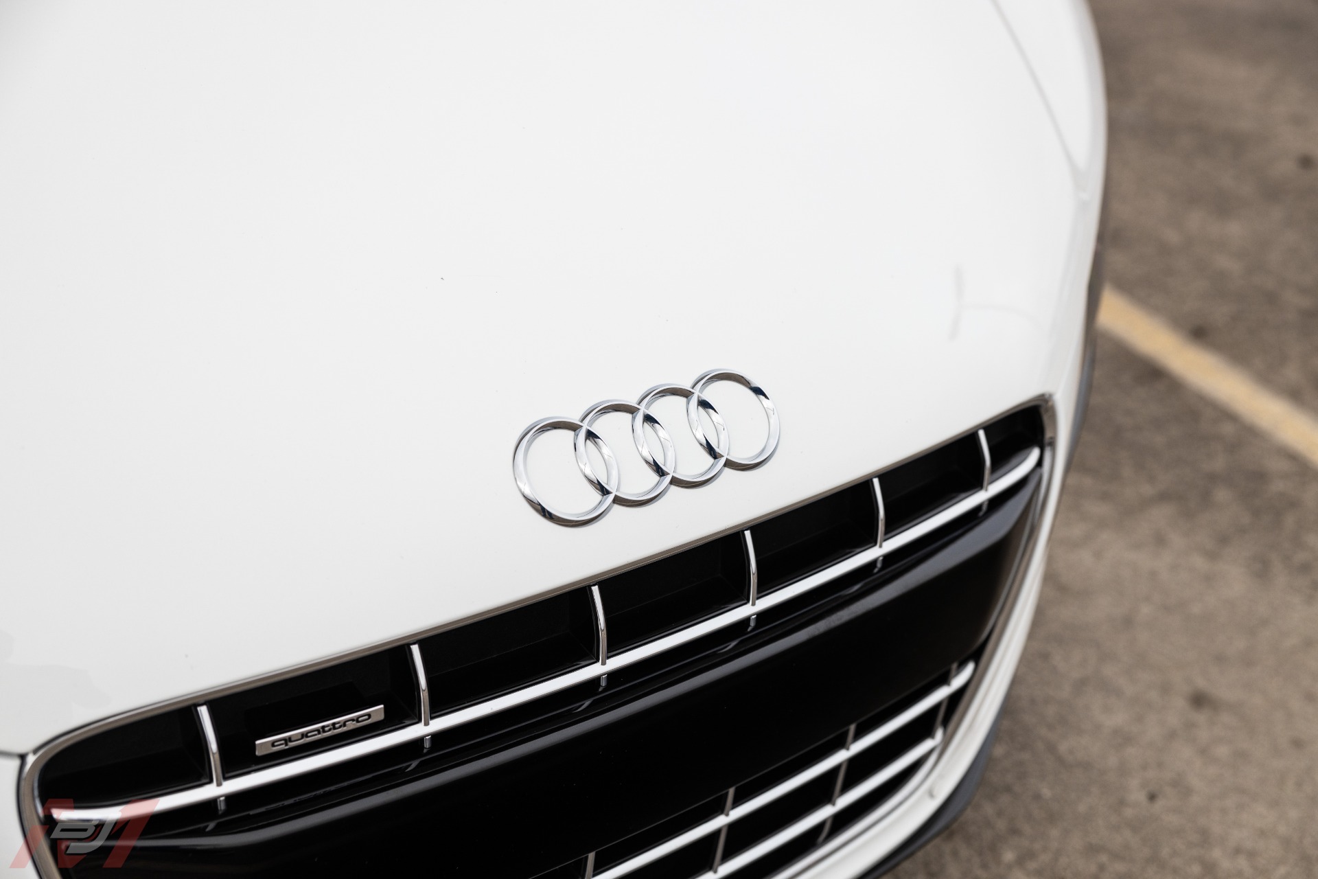 Used-2010-Audi-R8-52-quattro