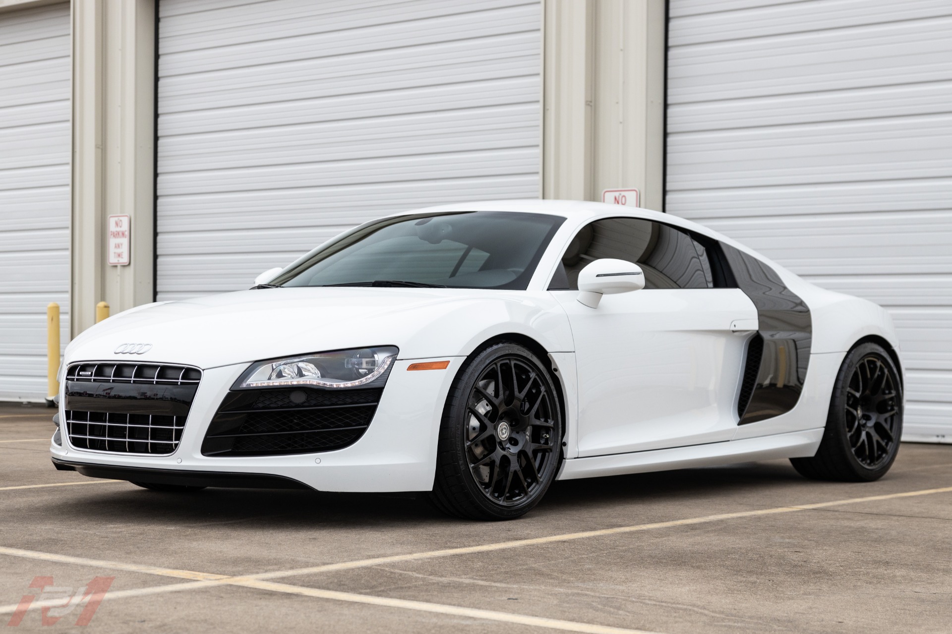 Used-2010-Audi-R8-52-quattro