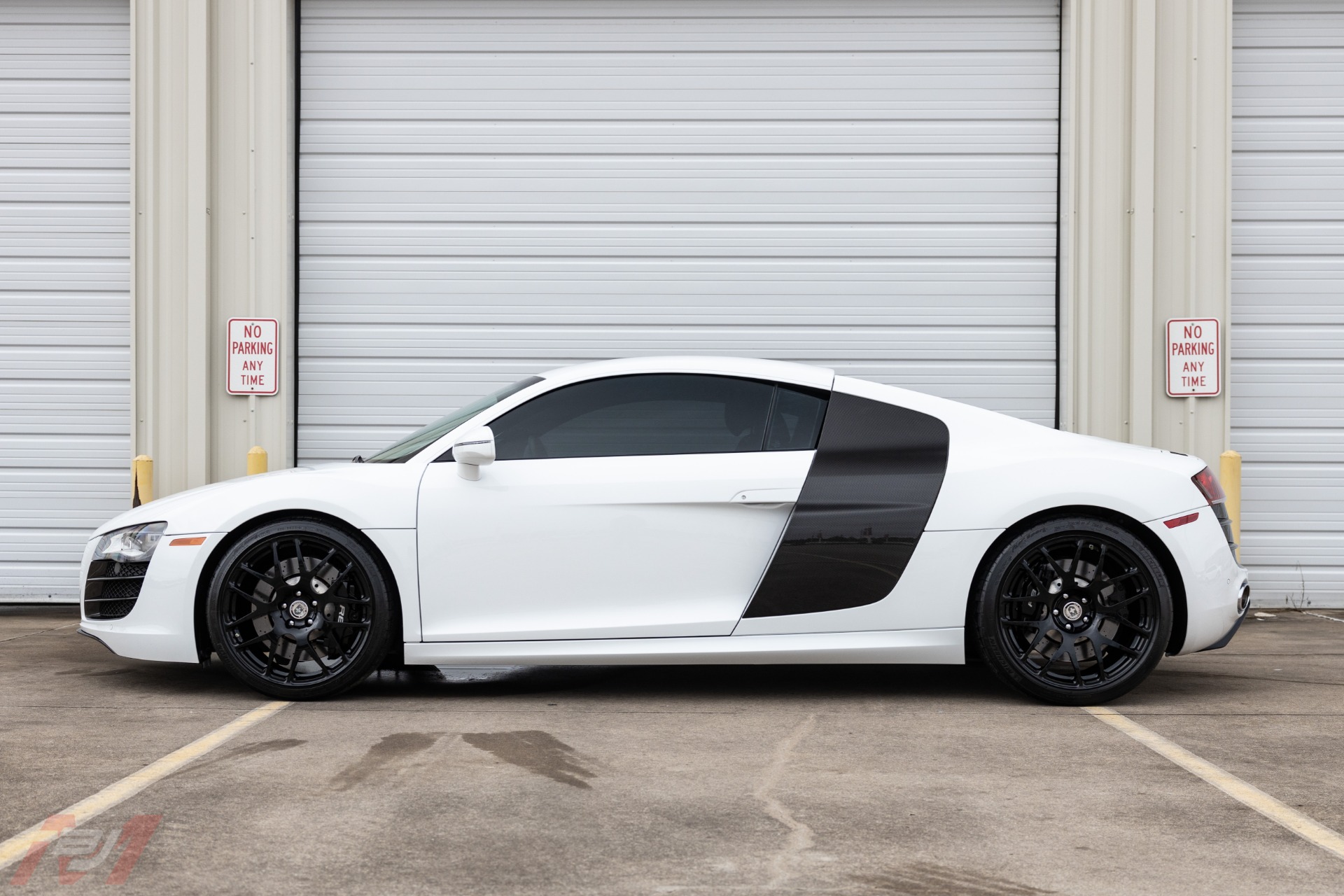 Used-2010-Audi-R8-52-quattro