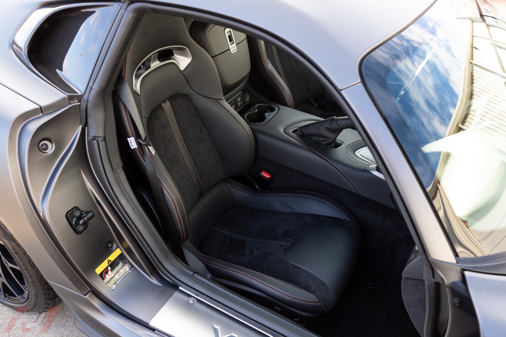Used-2014-Dodge-Viper-GTS-Carbon-Edition-TA