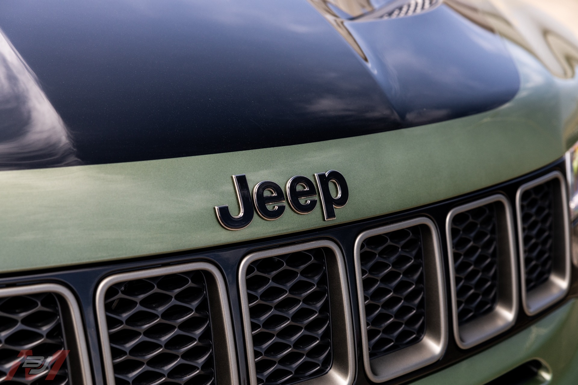 Used-2021-Jeep-Grand-Cherokee-Trackhawk