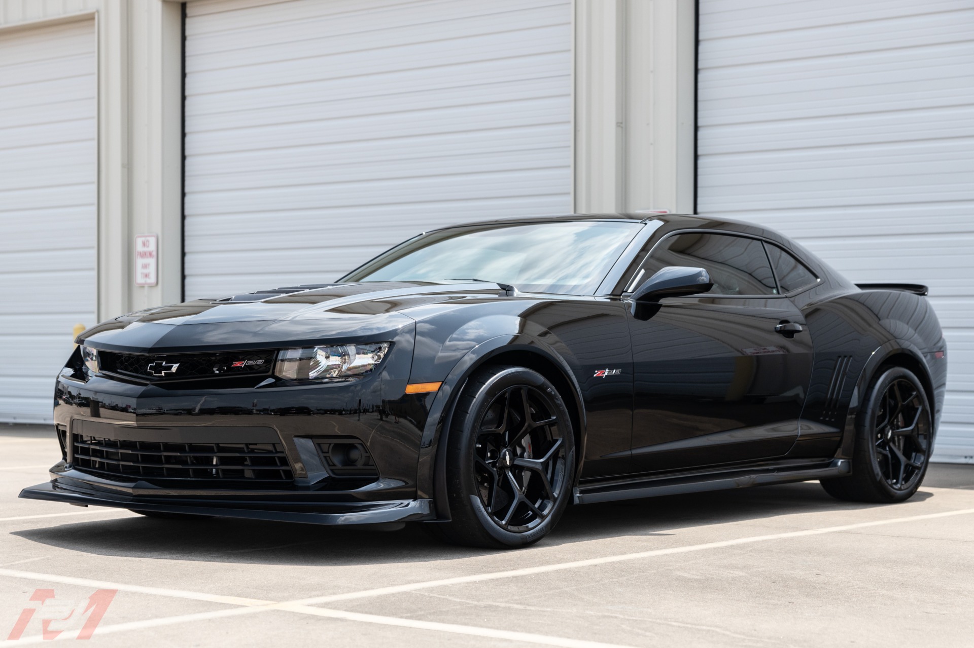 Used-2015-Chevrolet-Camaro-Z28-with-41-miles