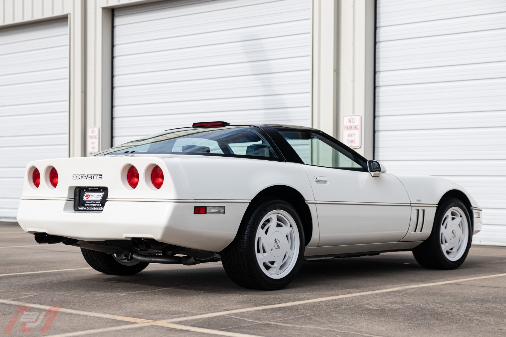 Used-1988-Chevrolet-Corvette-35th-Anniversary-with-491-miles