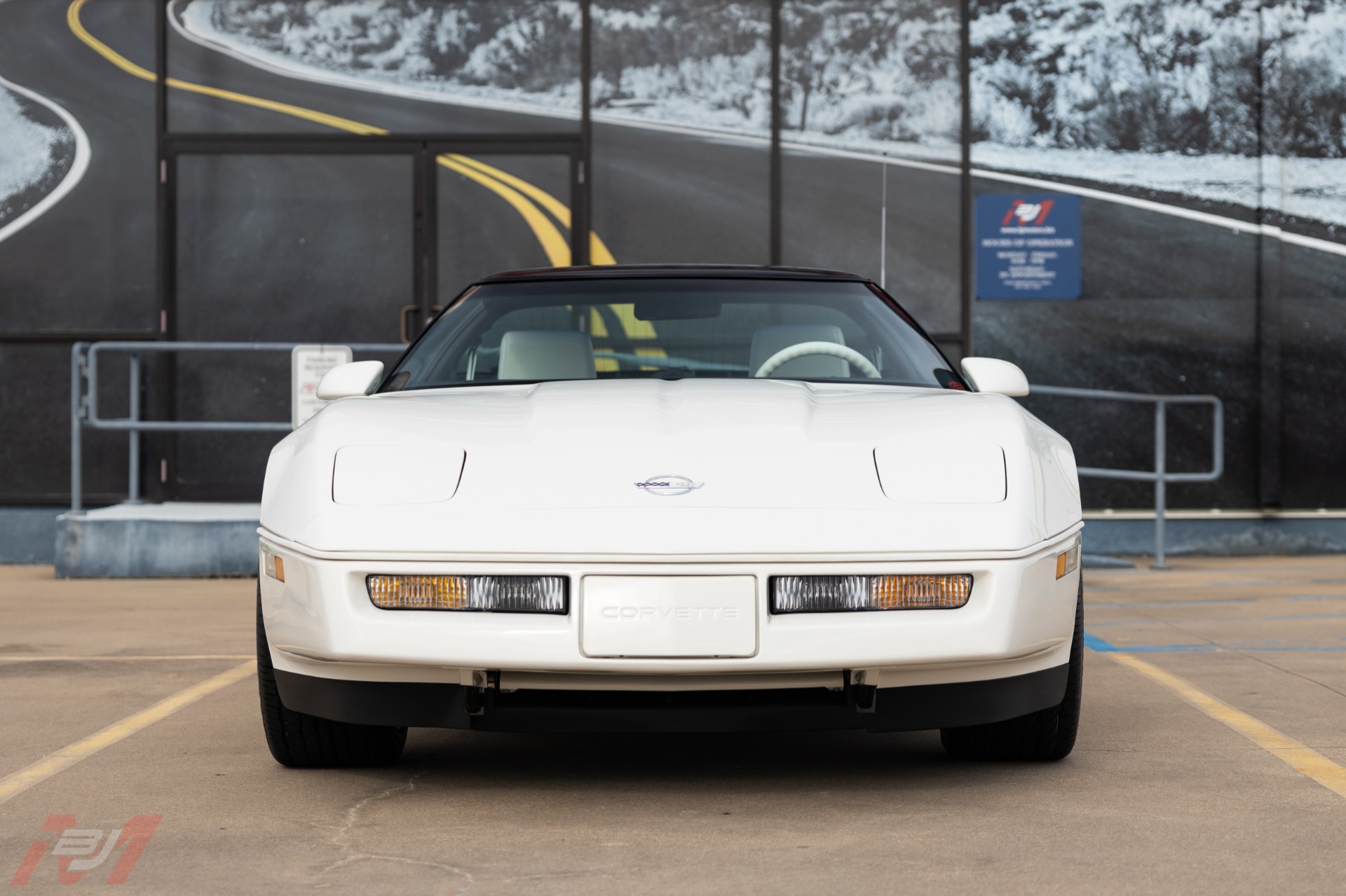 Used-1988-Chevrolet-Corvette-35th-Anniversary-with-491-miles