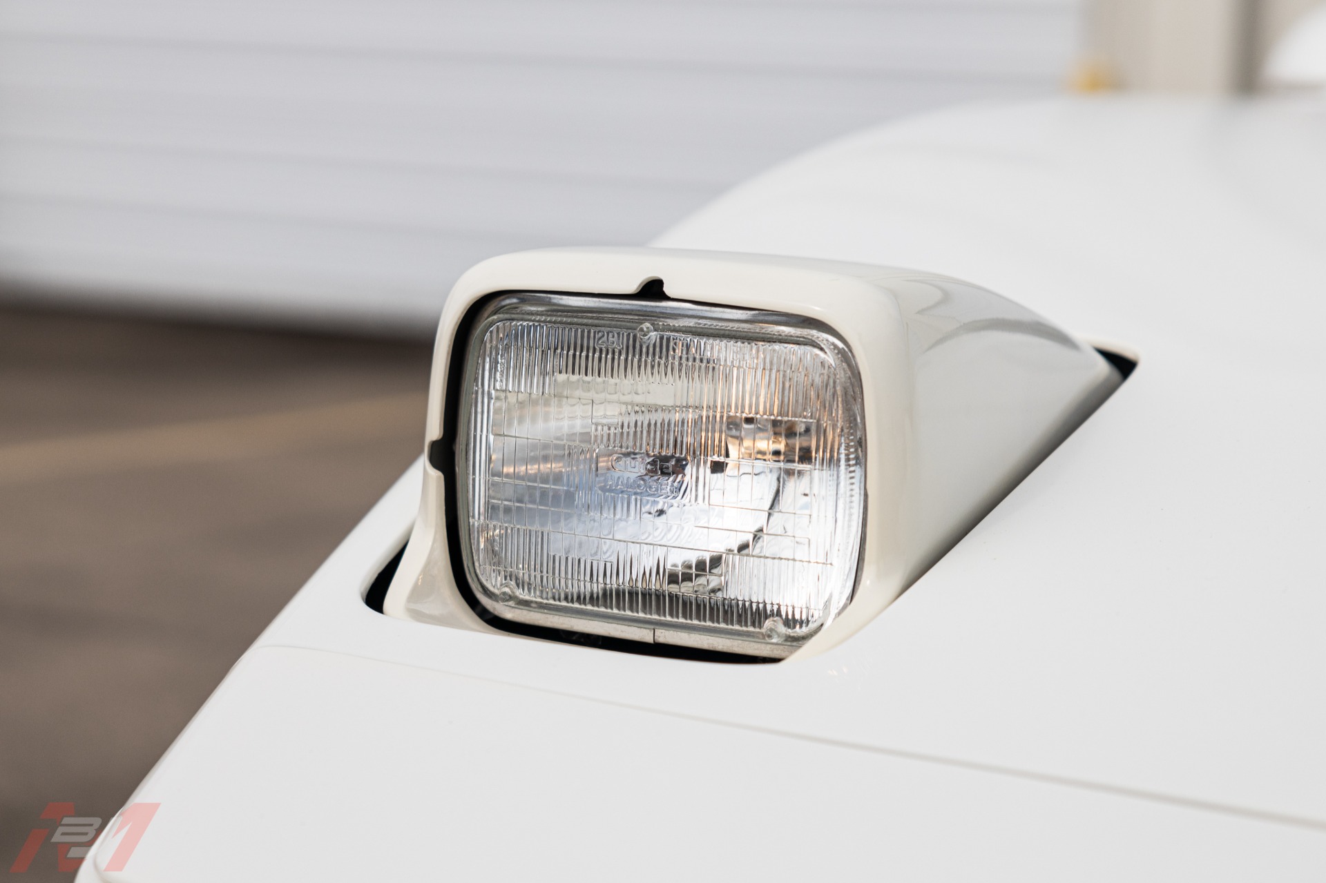 Used-1988-Chevrolet-Corvette-35th-Anniversary-with-491-miles