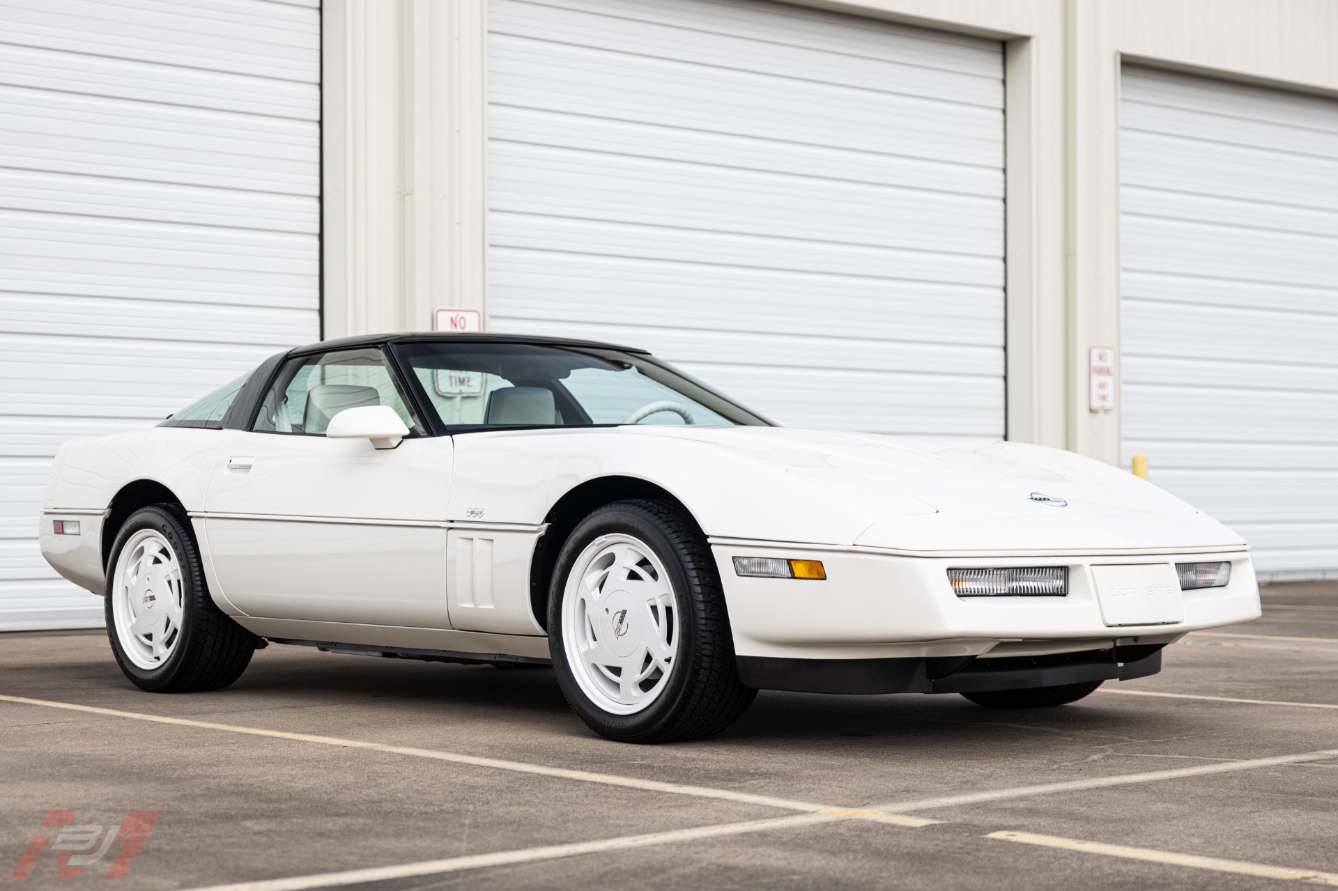 Used-1988-Chevrolet-Corvette-35th-Anniversary-with-491-miles