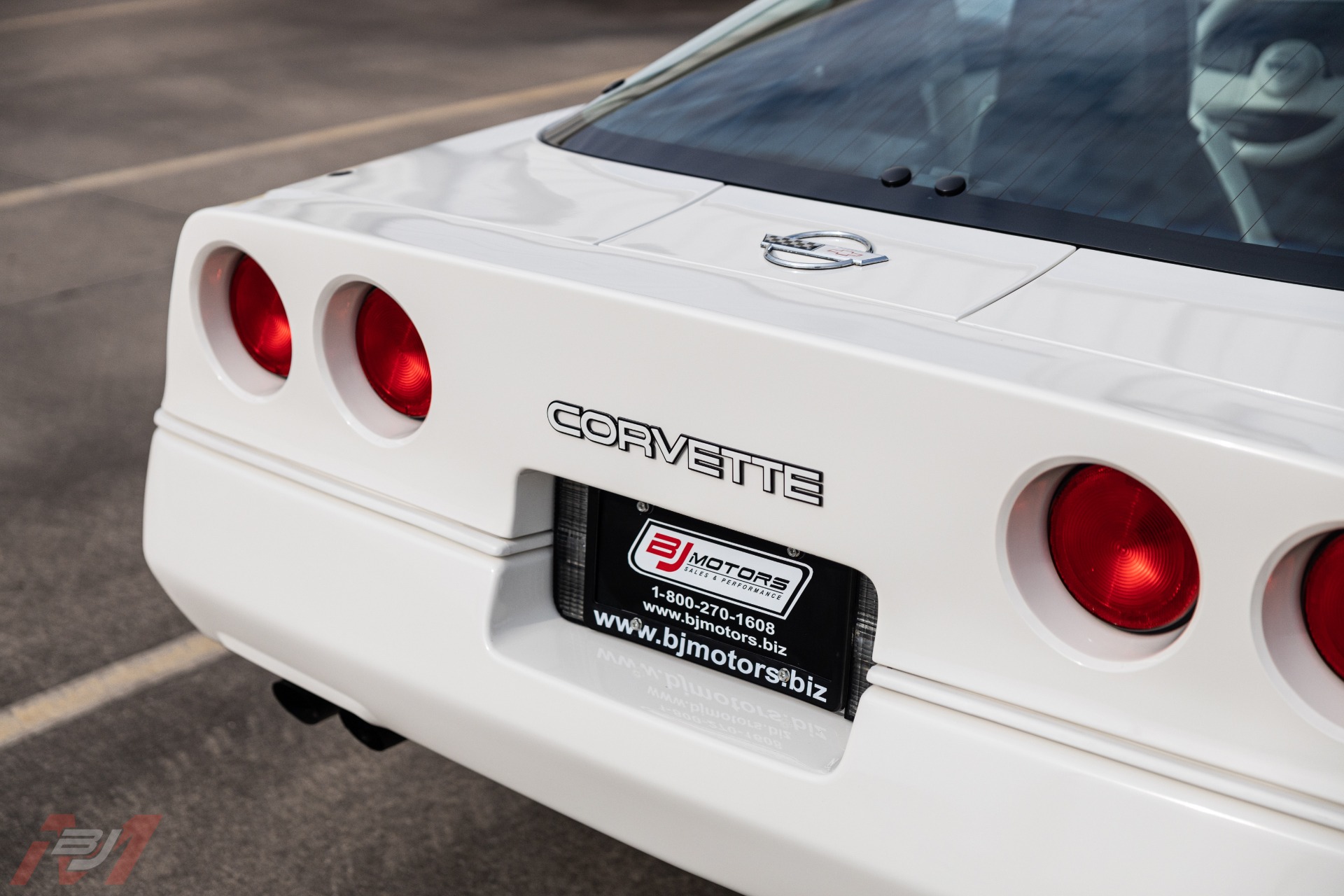 Used-1988-Chevrolet-Corvette-35th-Anniversary-with-491-miles