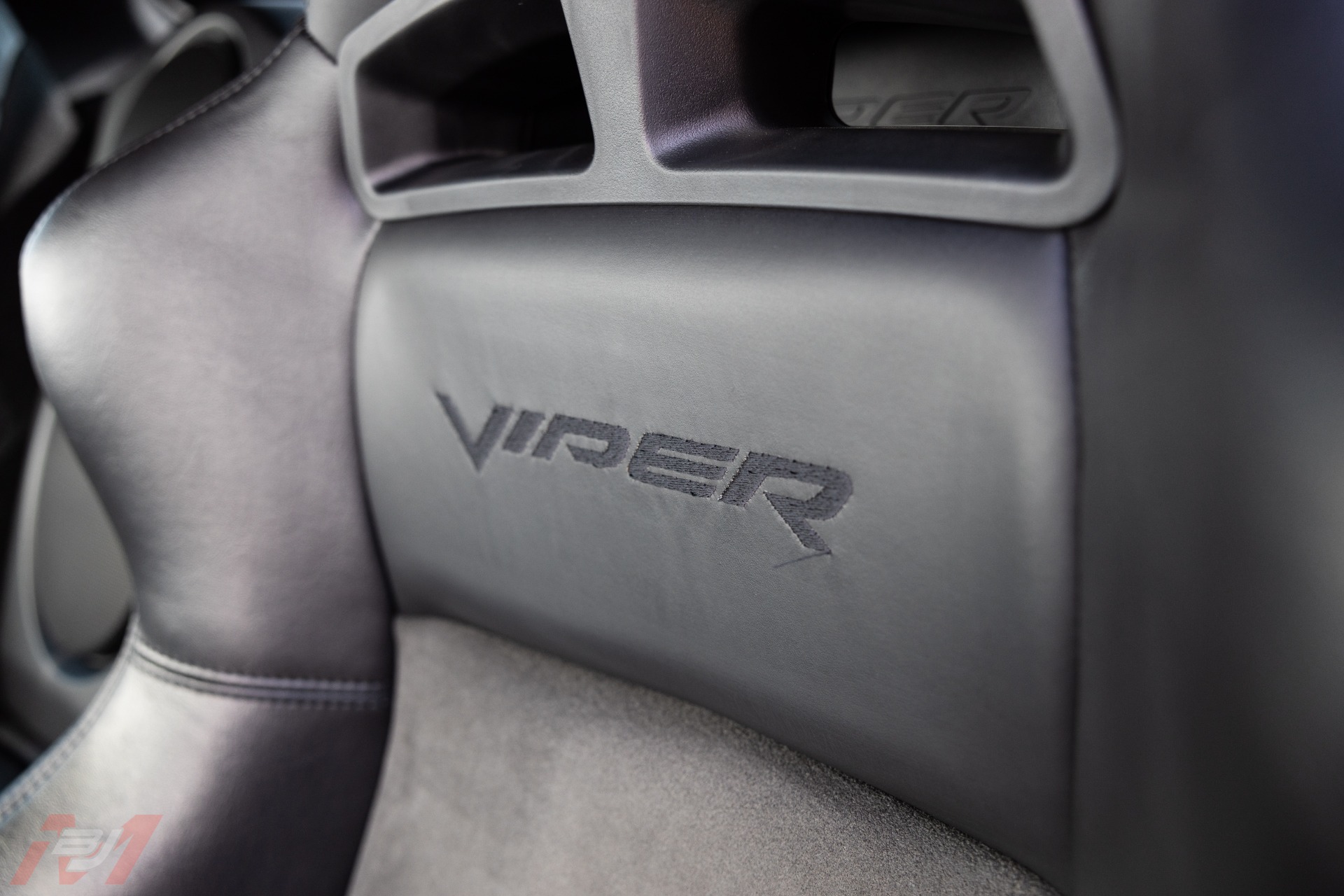 Used-2006-Dodge-Viper-SRT-10-Coupe