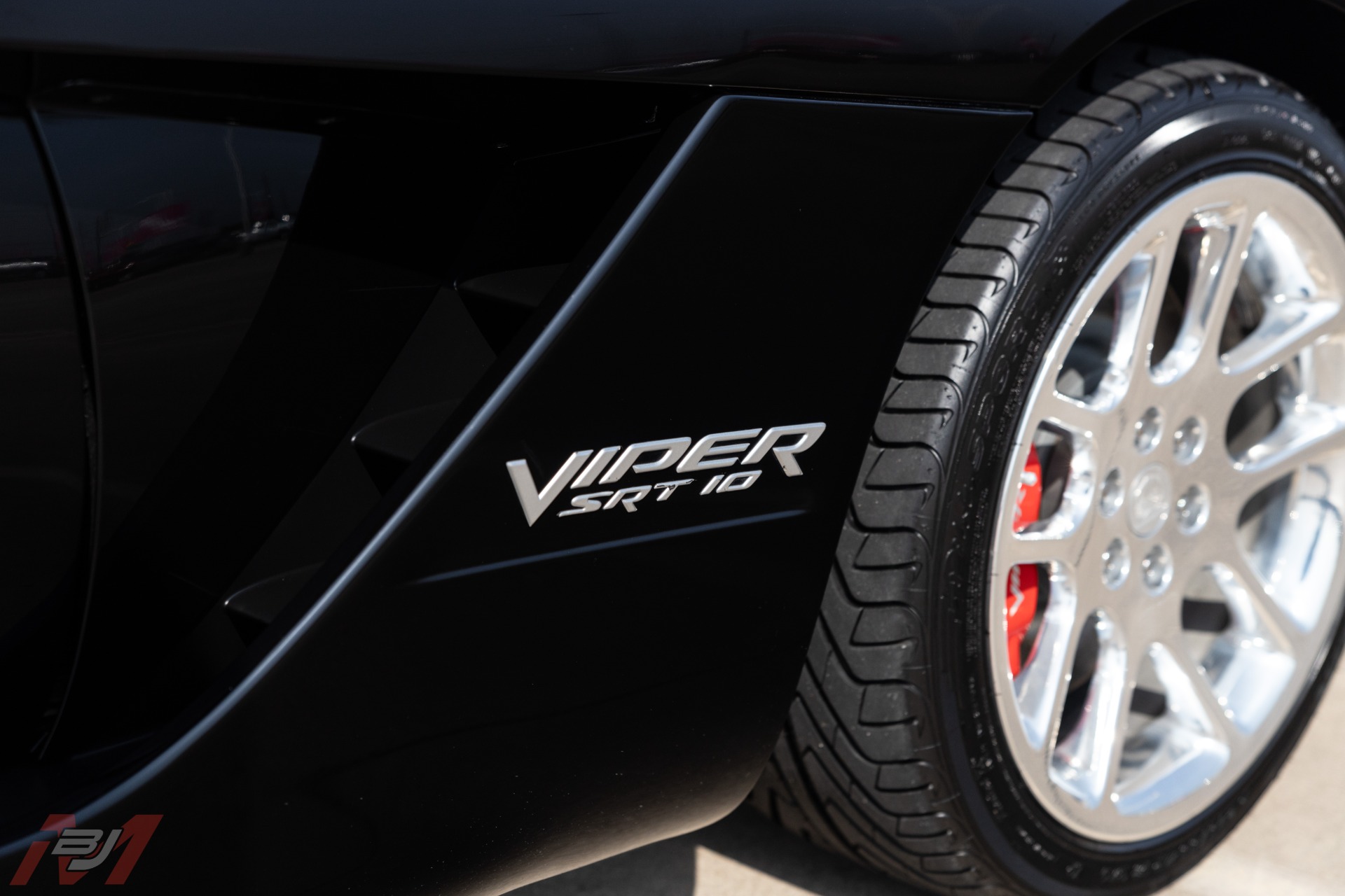 Used-2006-Dodge-Viper-SRT-10-Coupe