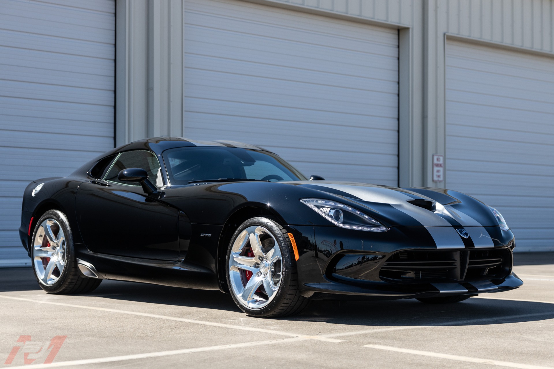 Used-2013-Dodge-Viper-GTS