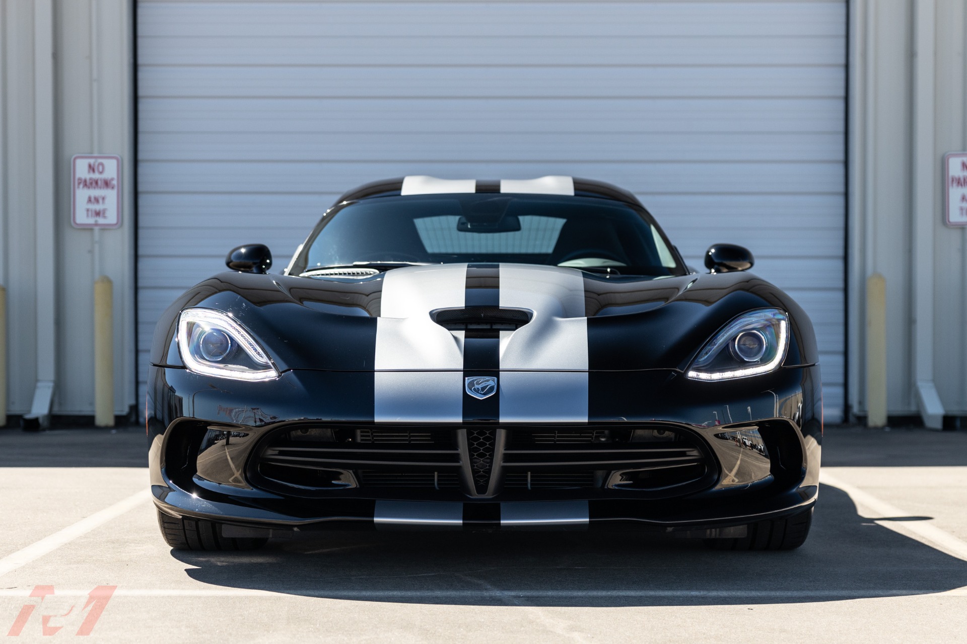 Used-2013-Dodge-Viper-GTS