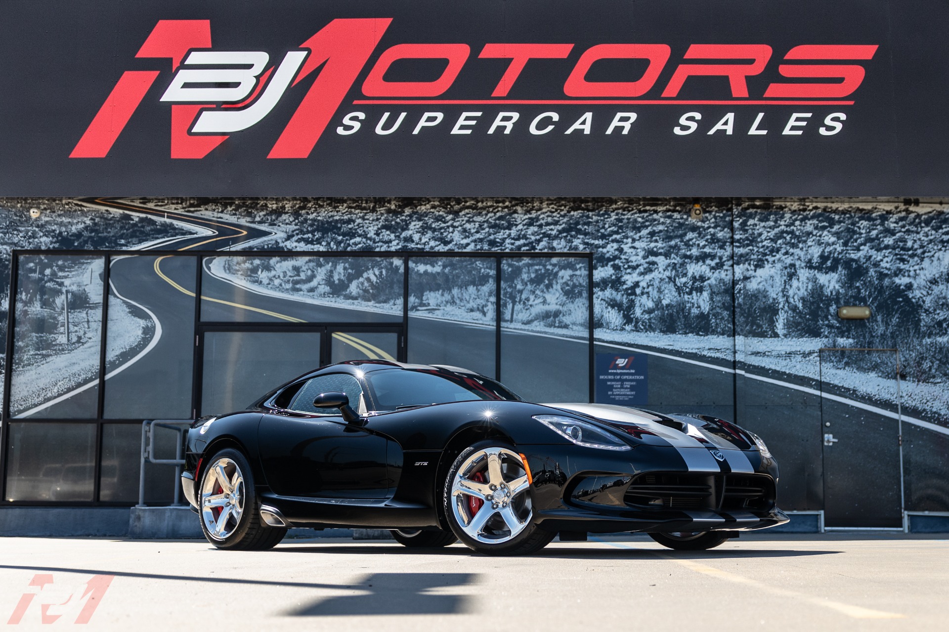 Used-2013-Dodge-Viper-GTS