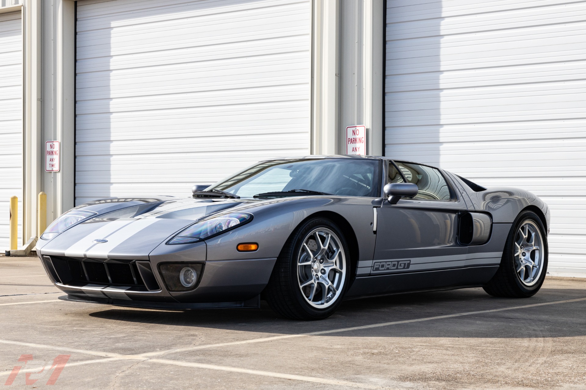 Used-2006-Ford-GT-4-Option-Car-with-5k-miles