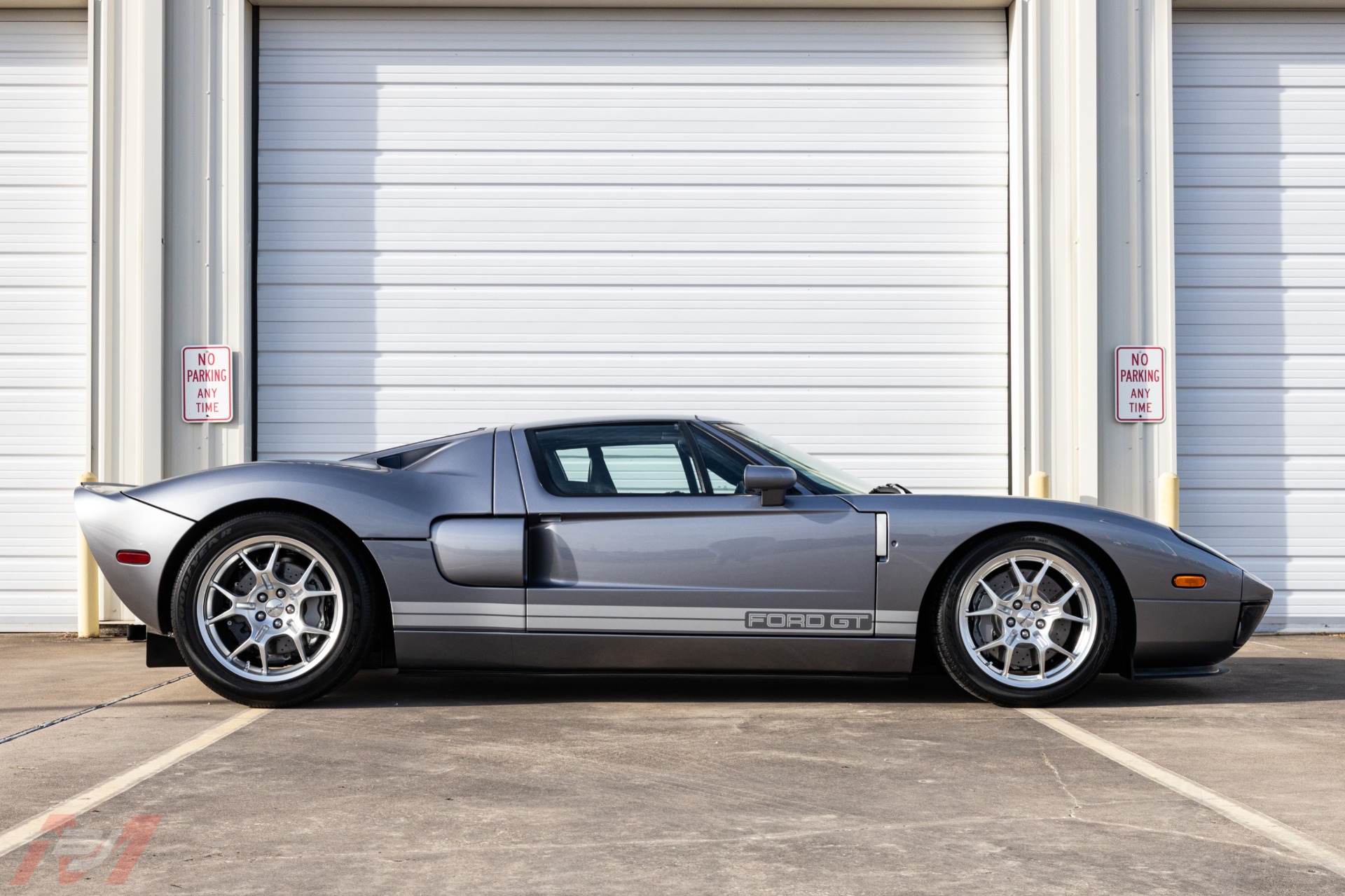 Used-2006-Ford-GT-4-Option-Car-with-5k-miles