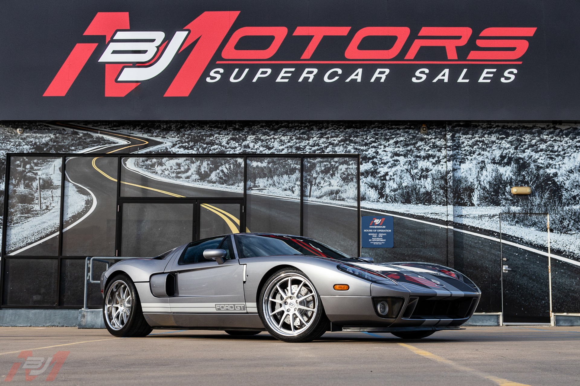 Used-2006-Ford-GT-4-Option-Car-with-5k-miles