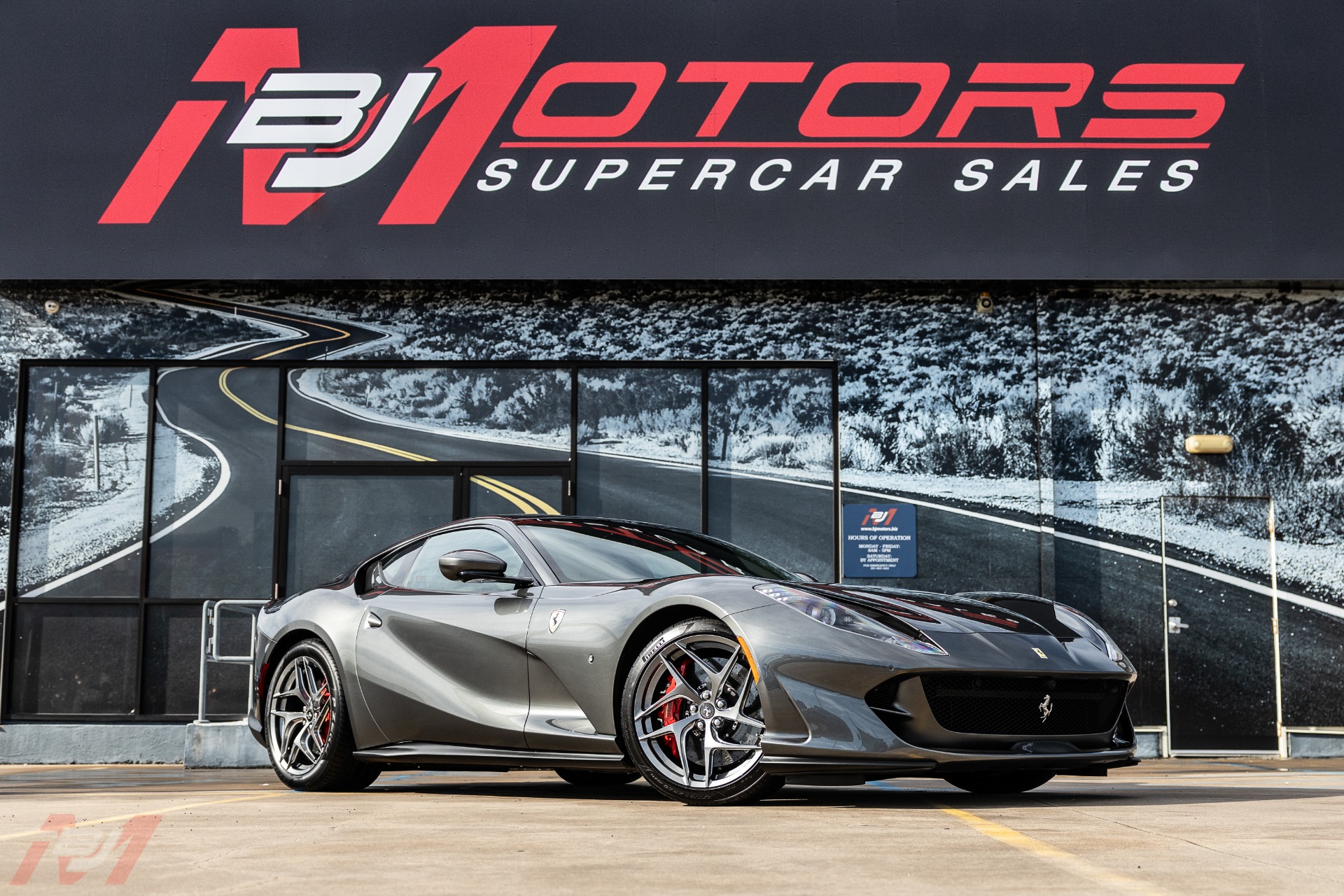 Used-2020-Ferrari-812-Superfast-$423K-MSRP