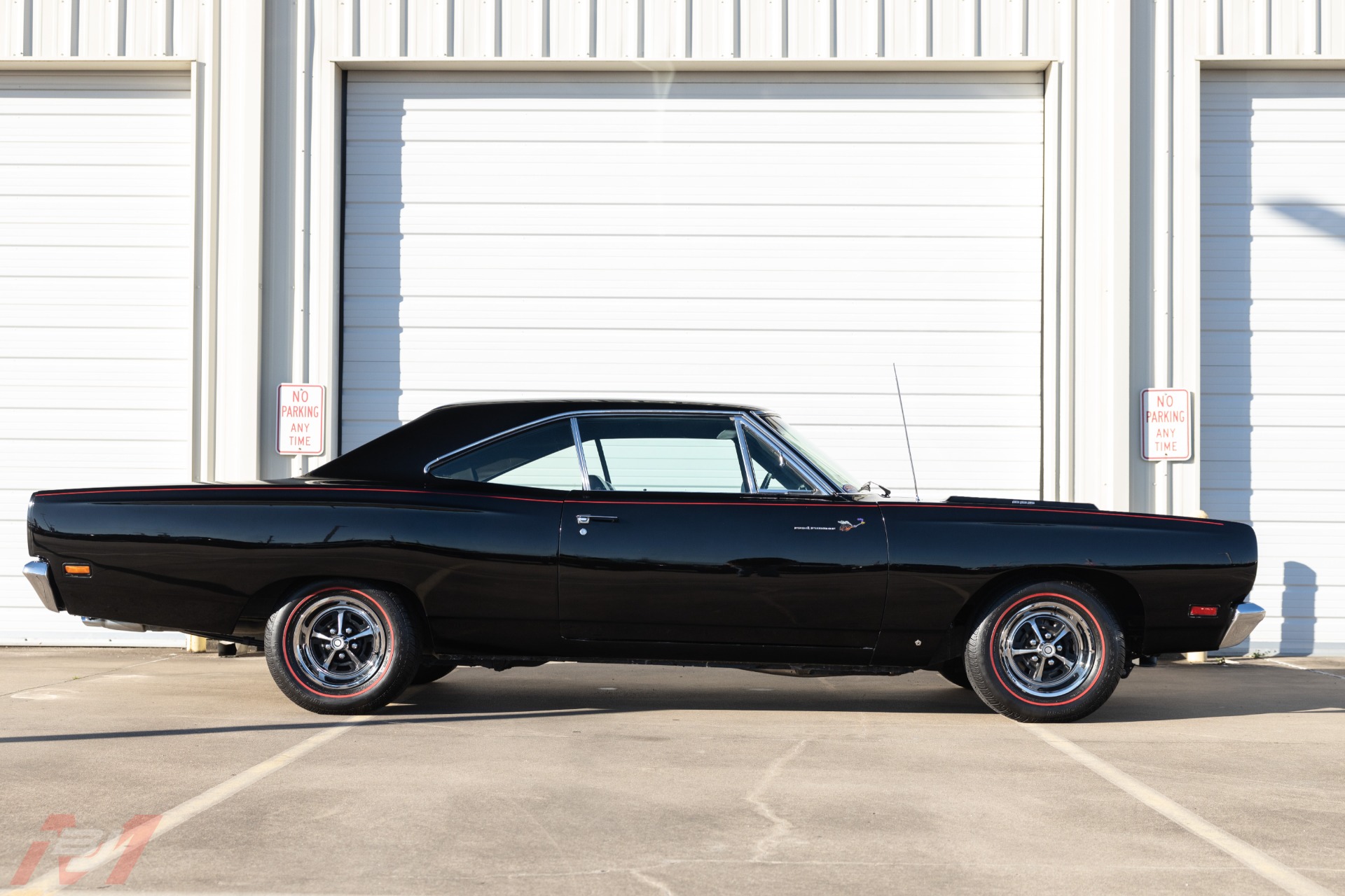 Used-1969-Plymouth-Roadrunner-383ci-V8